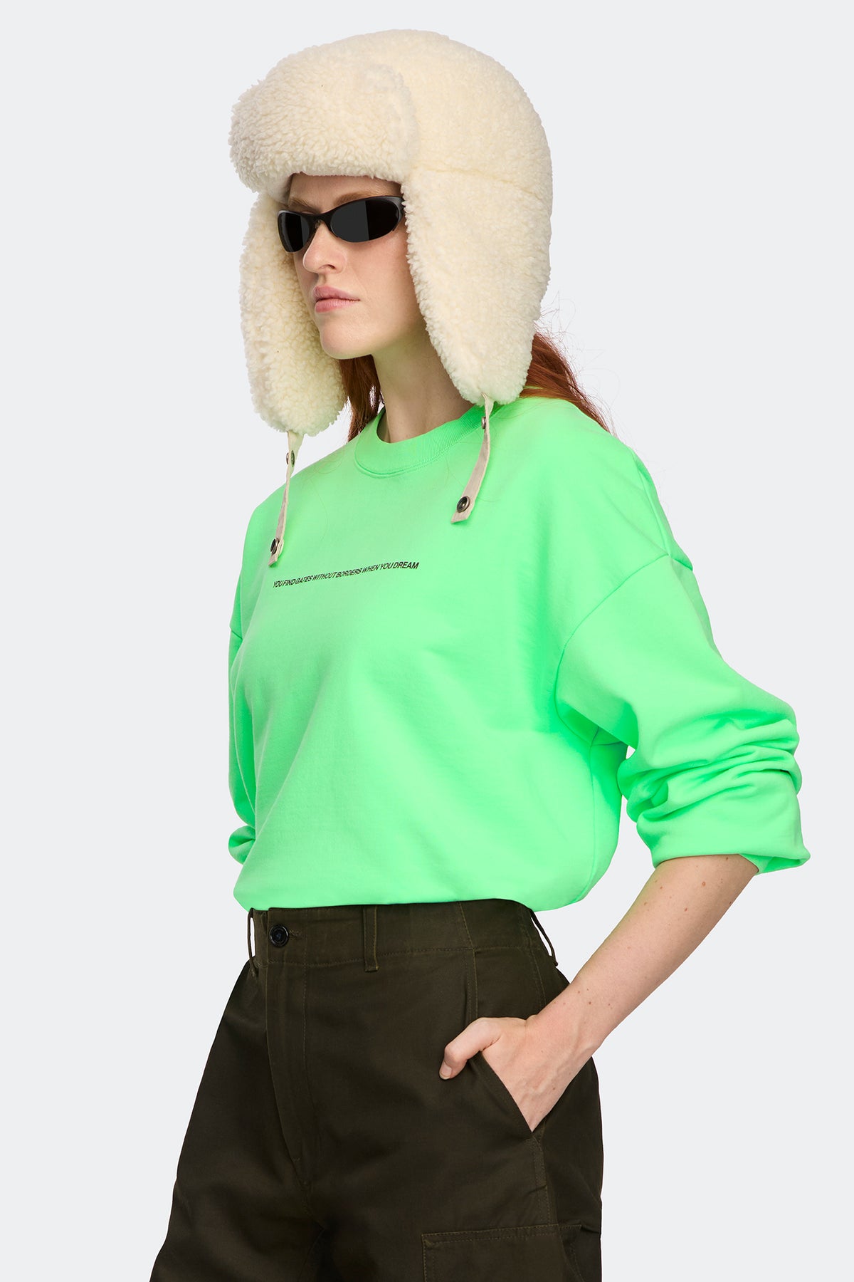 Dawn Gates Without Borders Relaxed Crew - Fluo Mint 9005 - on_side_01