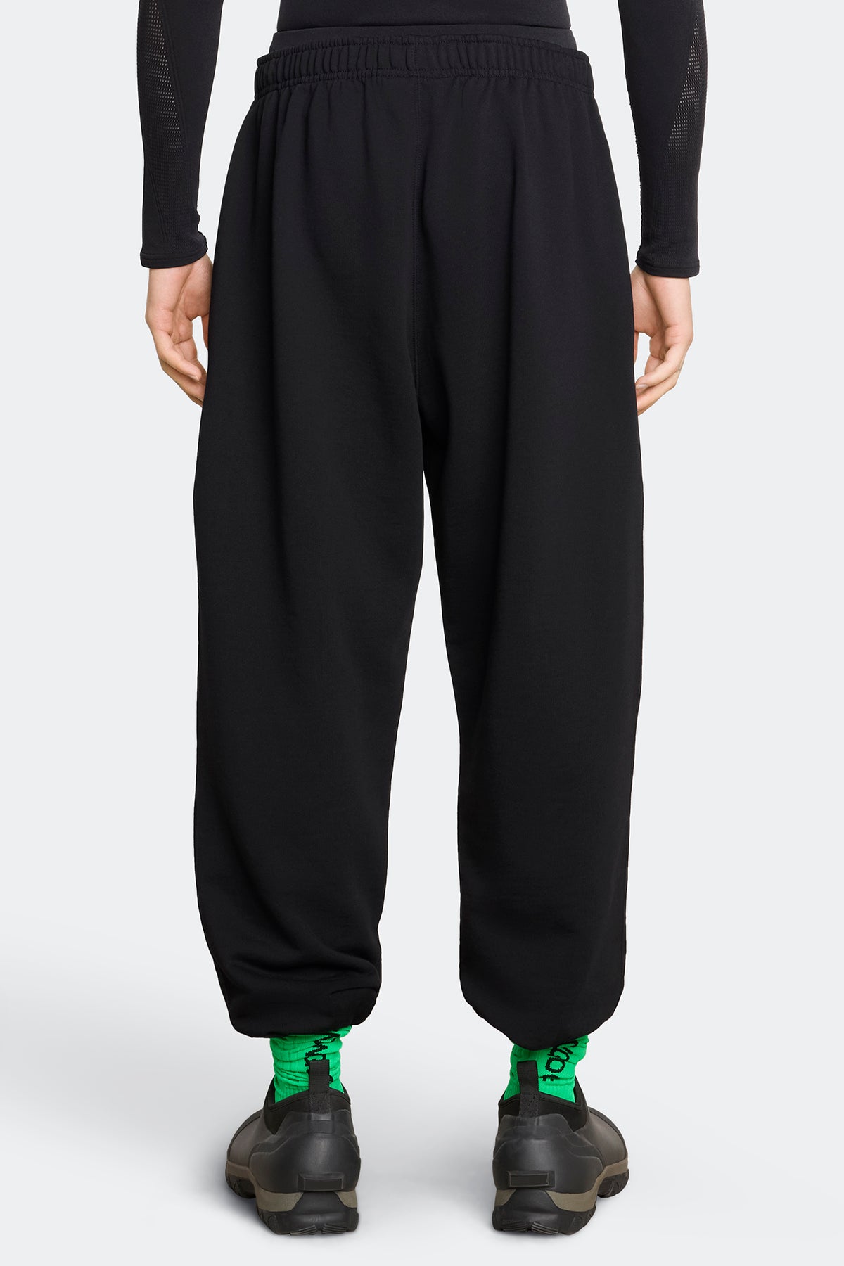 Rigel Jogger - New Black 9003 - on_back_01