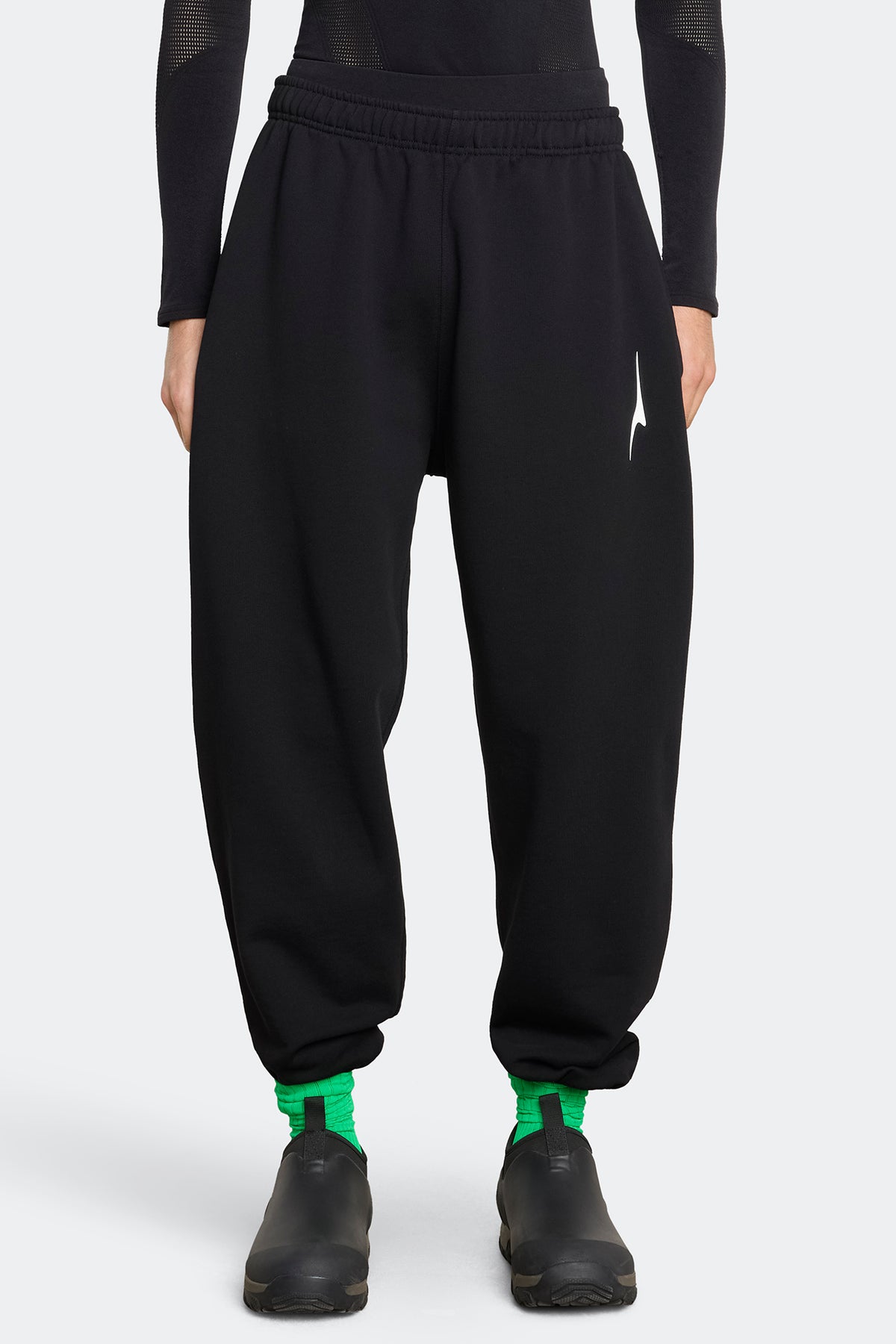 Rigel Jogger - New Black 9003 - on_front_01