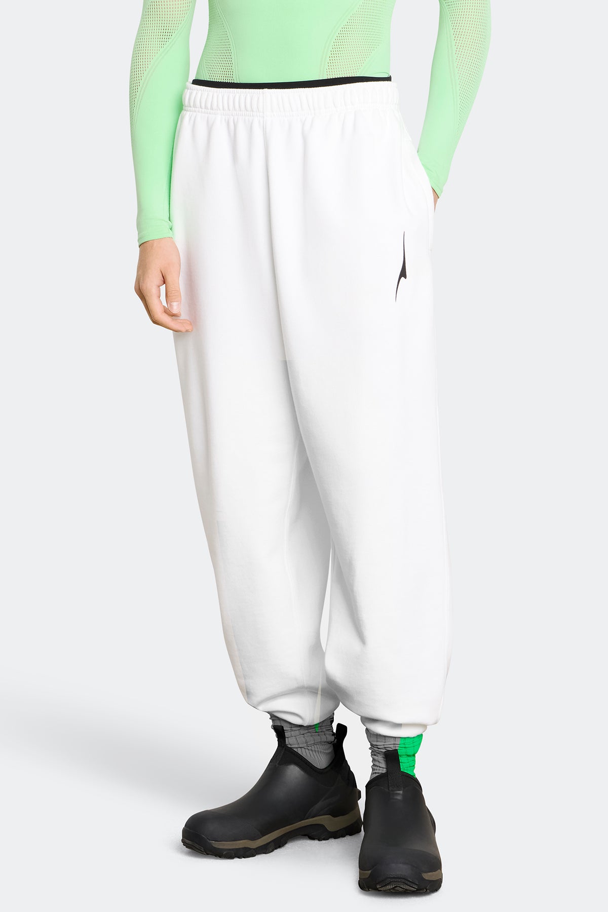 Rigel Jogger - Optic White 9227 - on_front_01