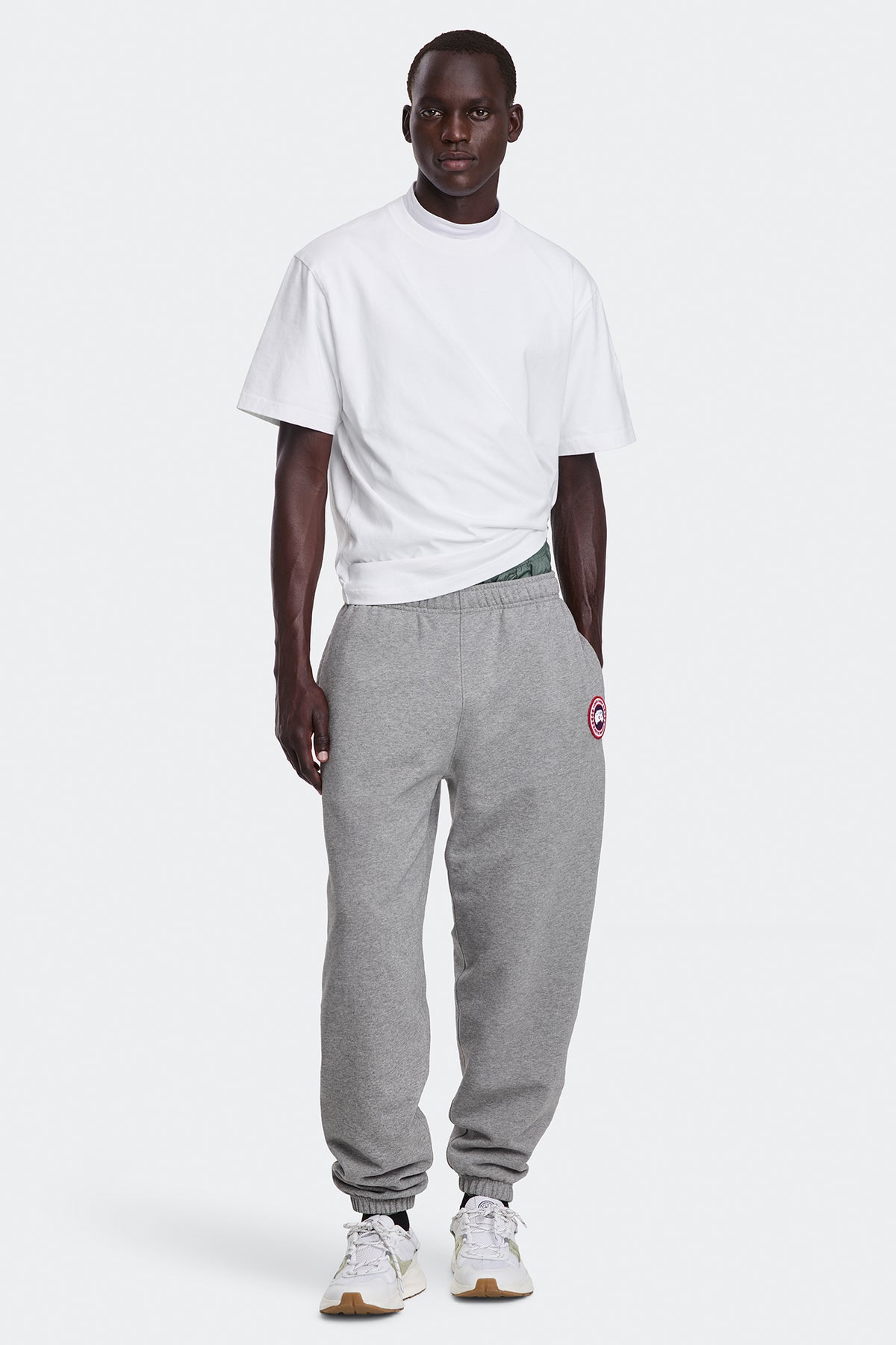 Novo T-Shirt Tonal Disc - Optic White 9227 - on_full_body_01