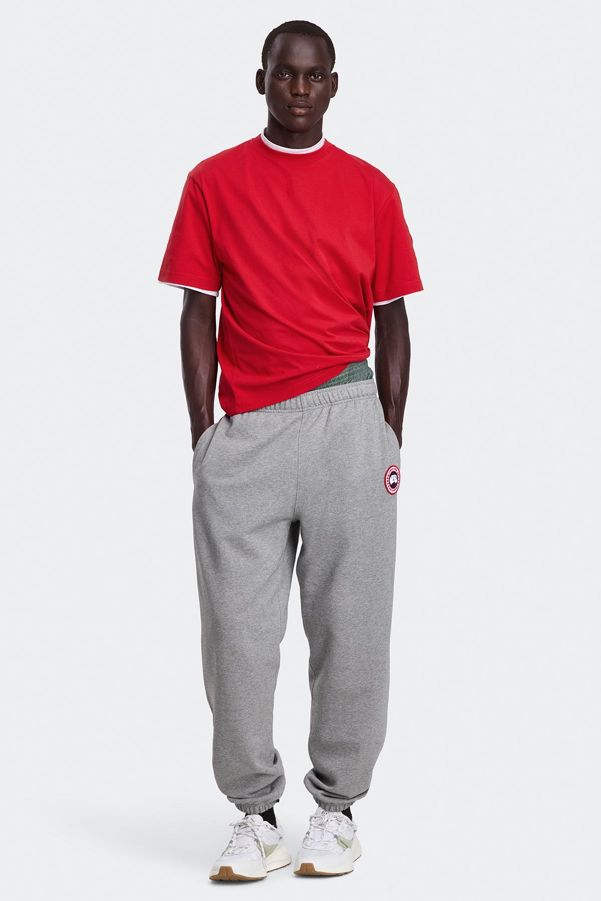 Novo T-Shirt Tonal Disc - Carmine Red 9839 - on_full_body_01