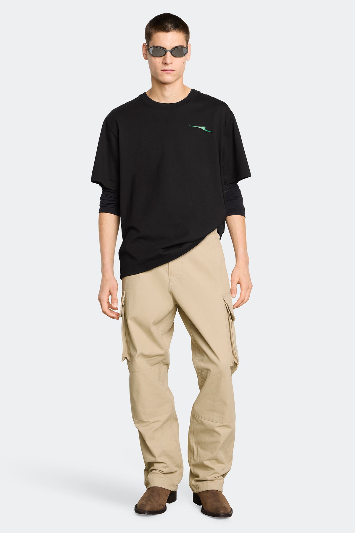 Mesa Tee - New Earth 9082 - on_full_body_01