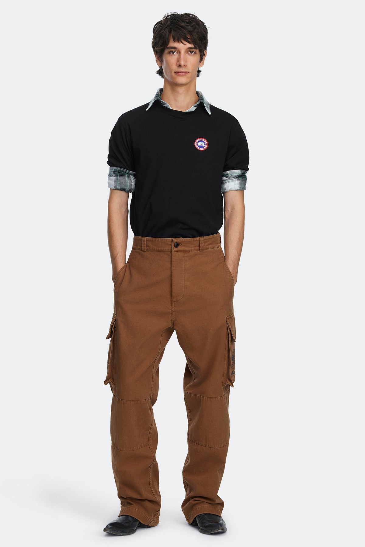 Ocra T-Shirt - Black 9061 - on_full_body_01
