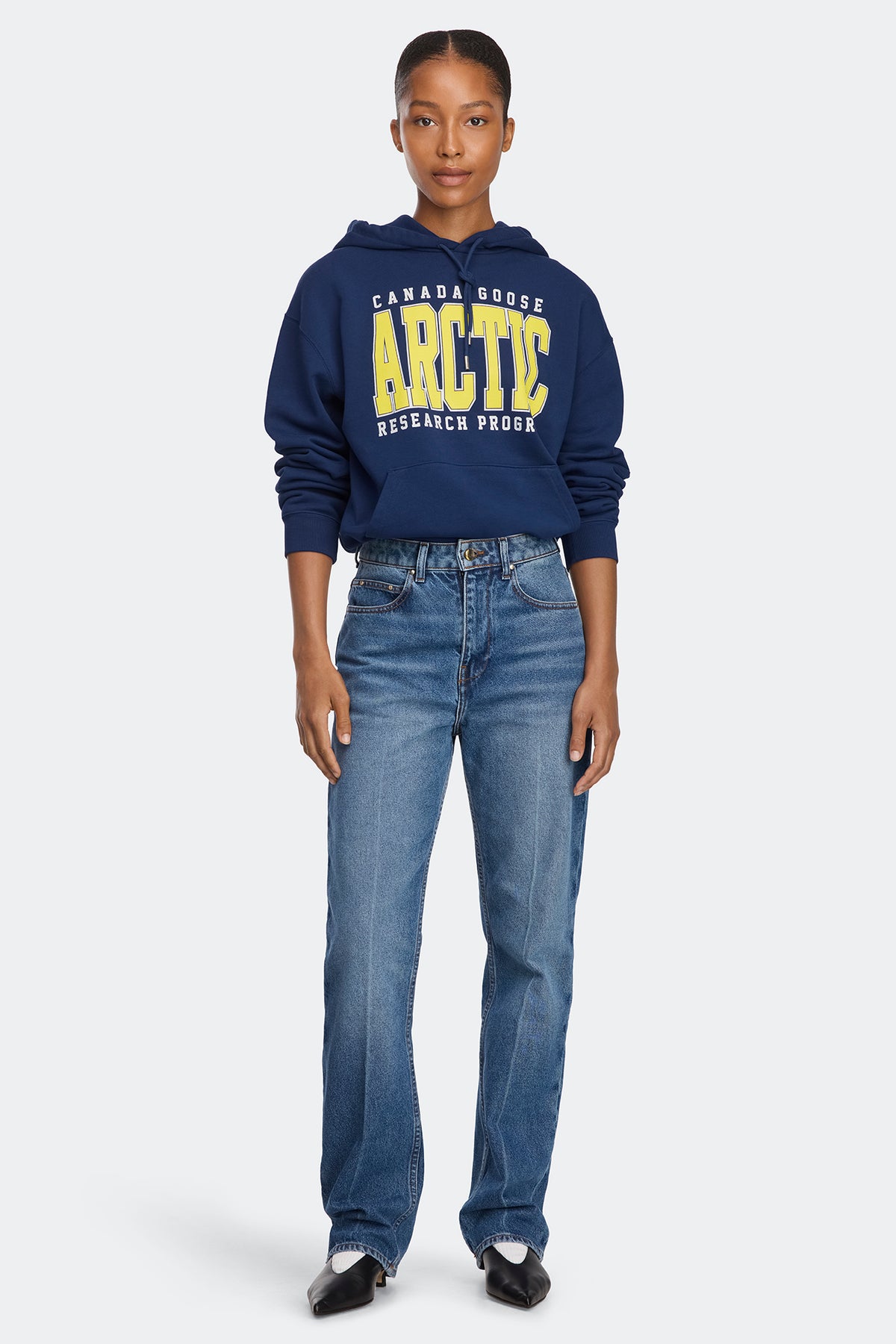Wander Arctic Hoodie - Oxford Navy 9841 - on_full_body_01