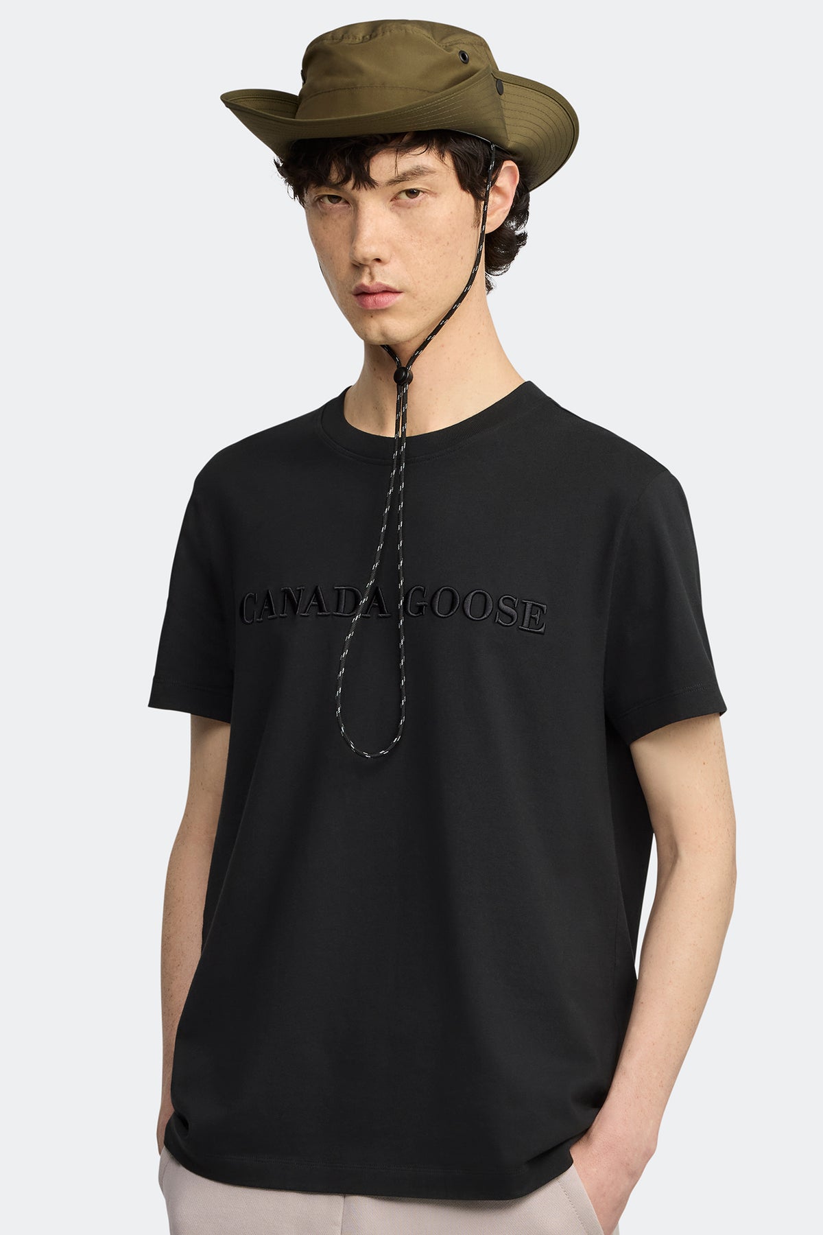 Emersen Embroidered T-Shirt - Black 61 - on_side_01