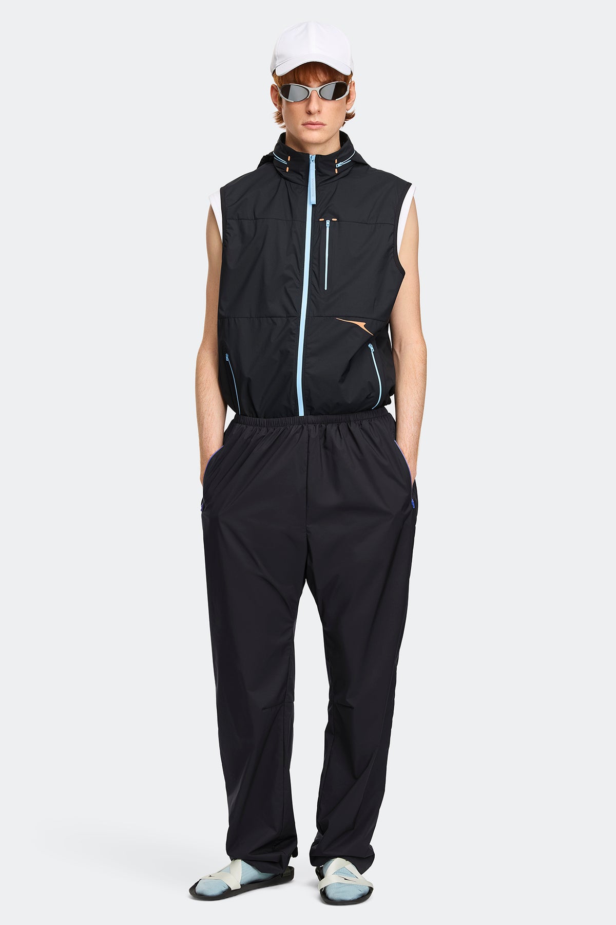 Zephyr Pant - Black 9061 - on_full_body_01
