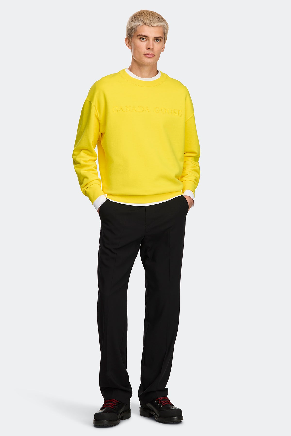 Rove Embroidered Sweatshirt - Solar Aria 9604 - on_full_body_01