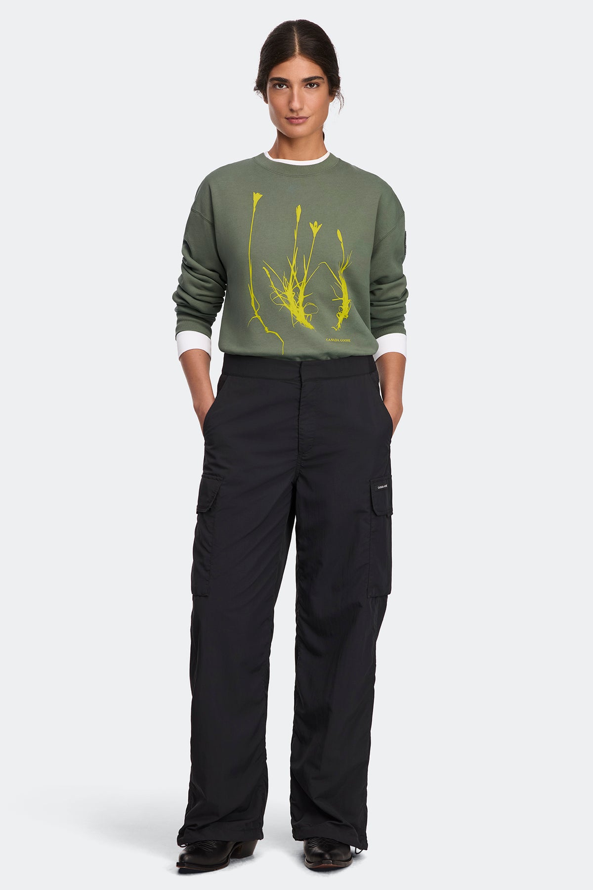 Wander Flower Sweatshirt - Vireo Green 9126 - on_full_body_01