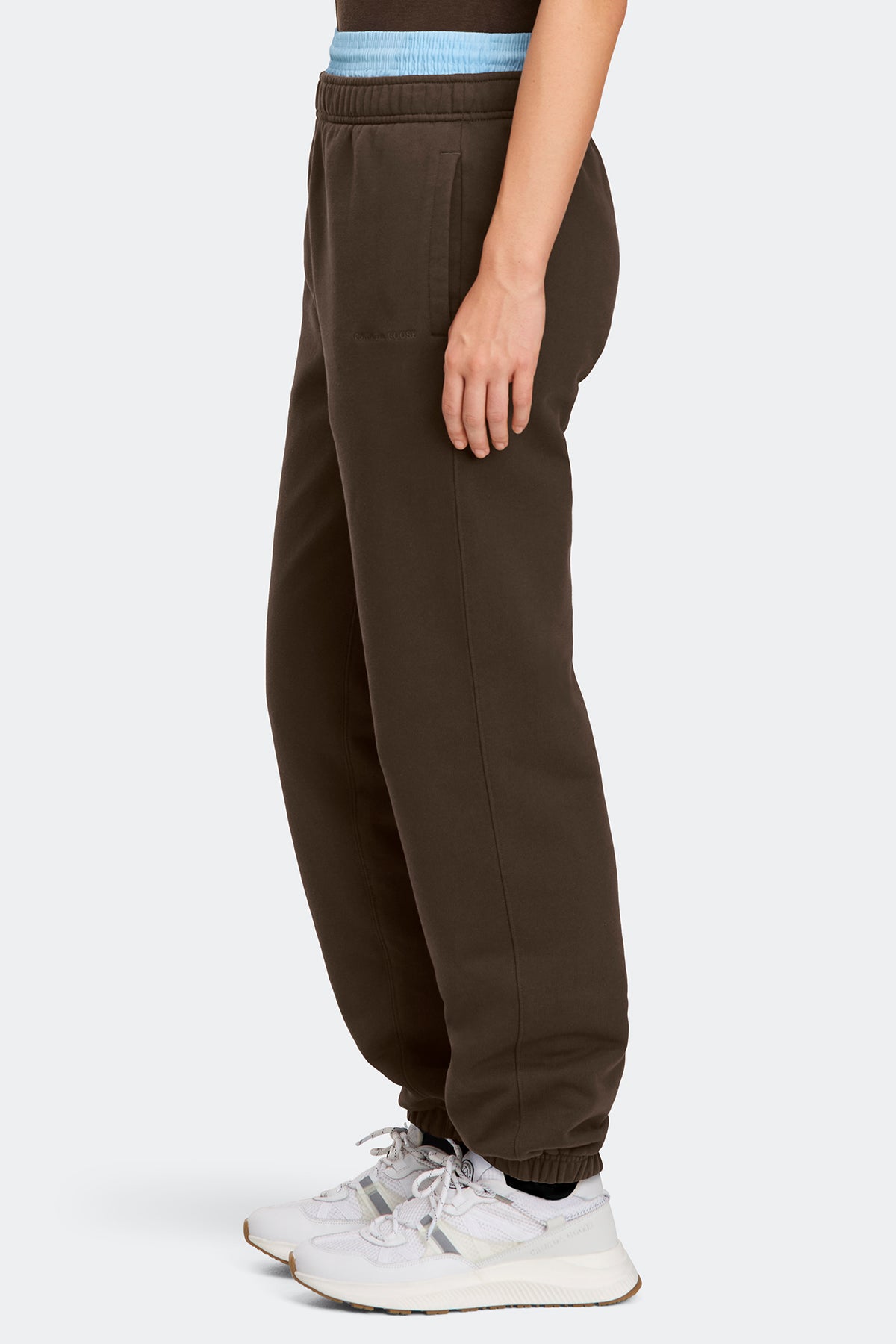 Wander Embroidered Jogger - Terra 9842 - on_side_01