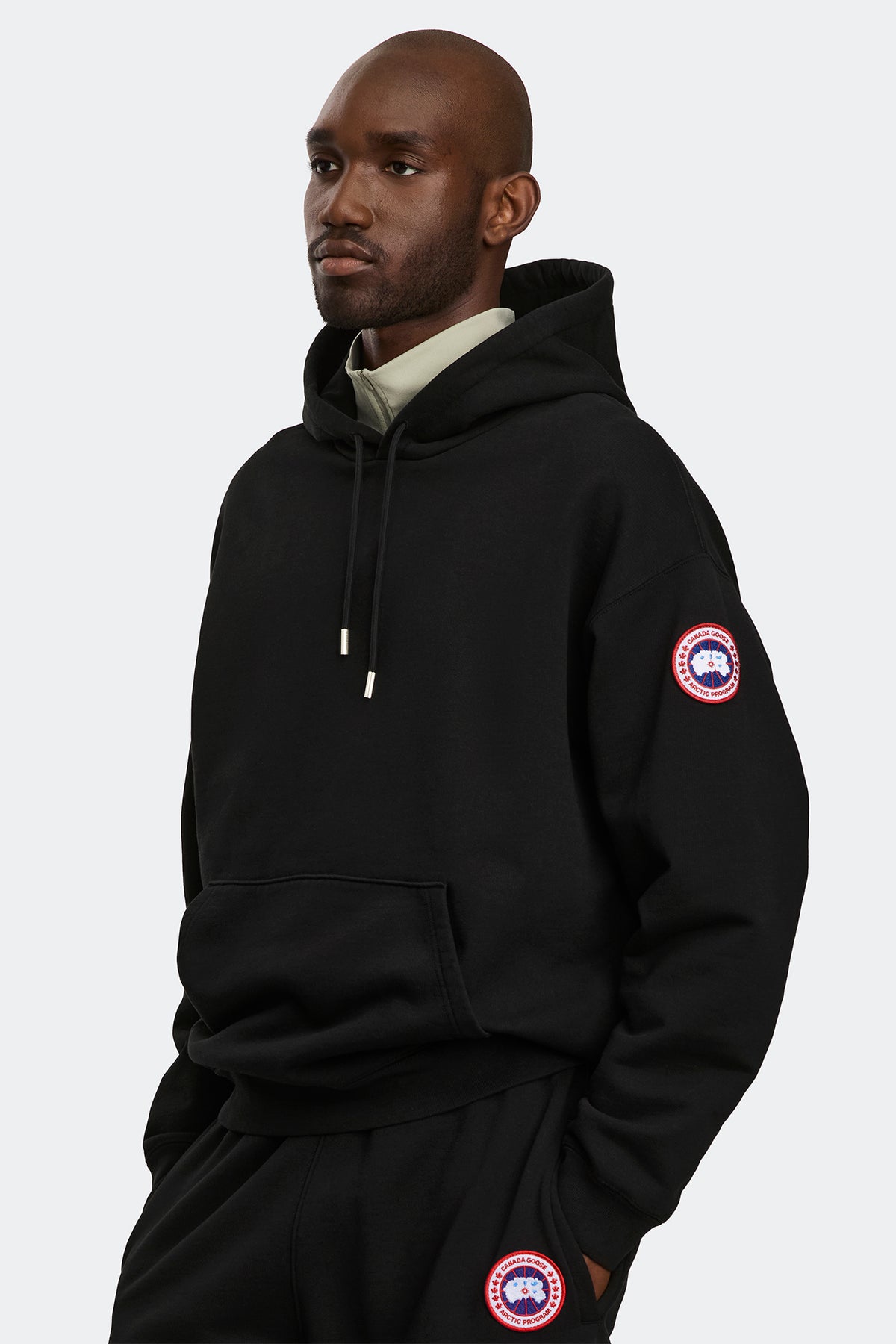 Rove Hoodie - Black 9061 - on_side_01