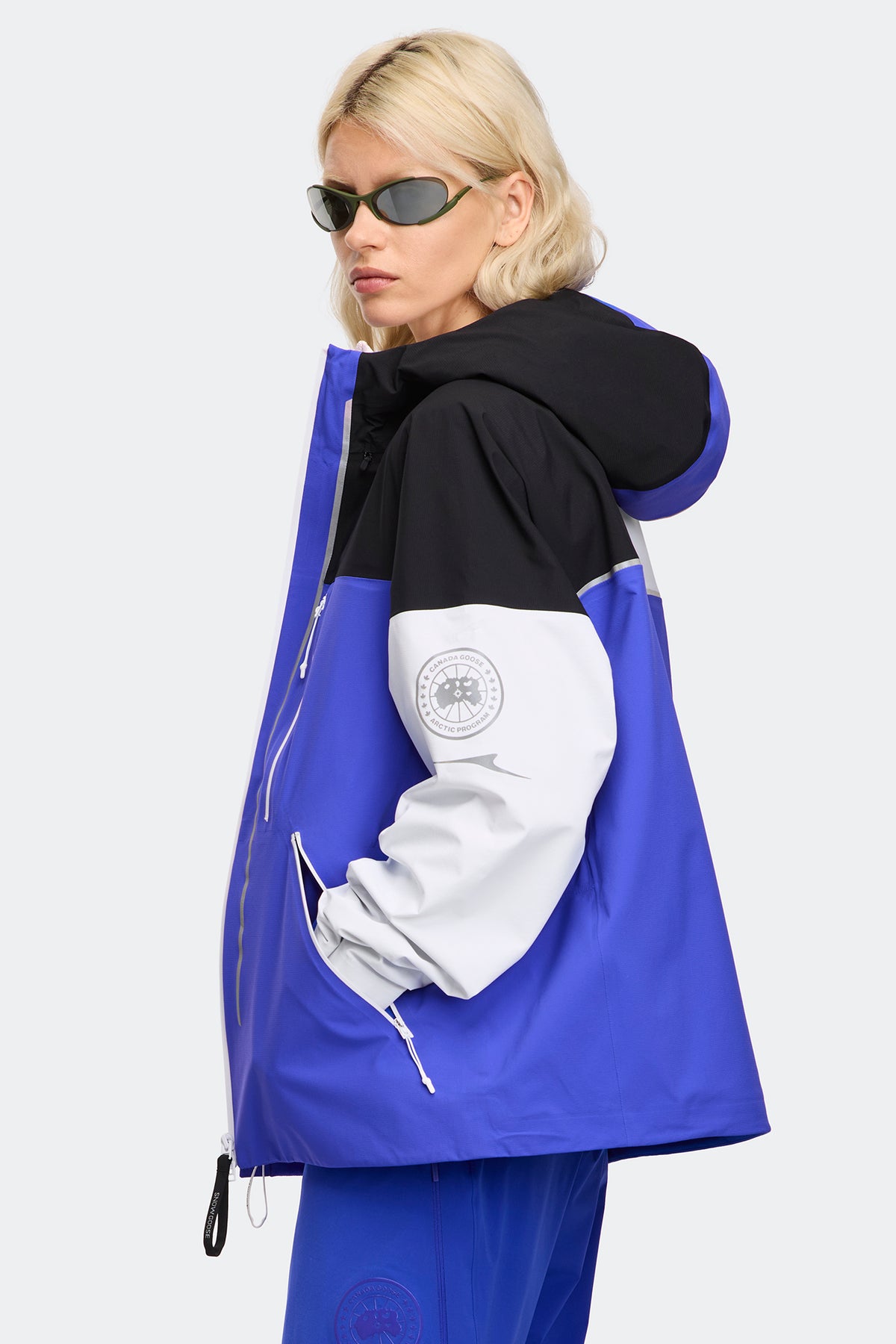 Merge Colour Block Jacket - Azurite Blue 9118 - on_side_01