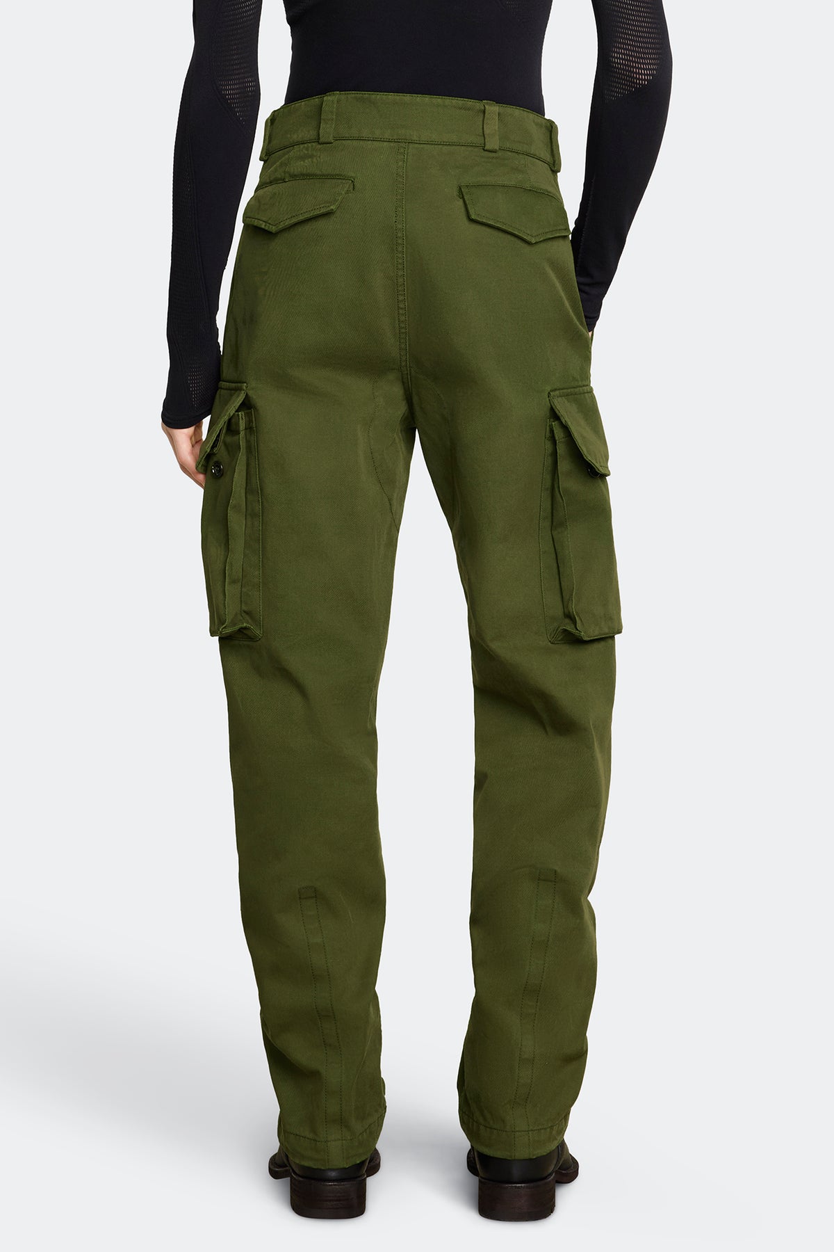 Lighttrail Pant - Hunter Khaki 9134 - on_back_01