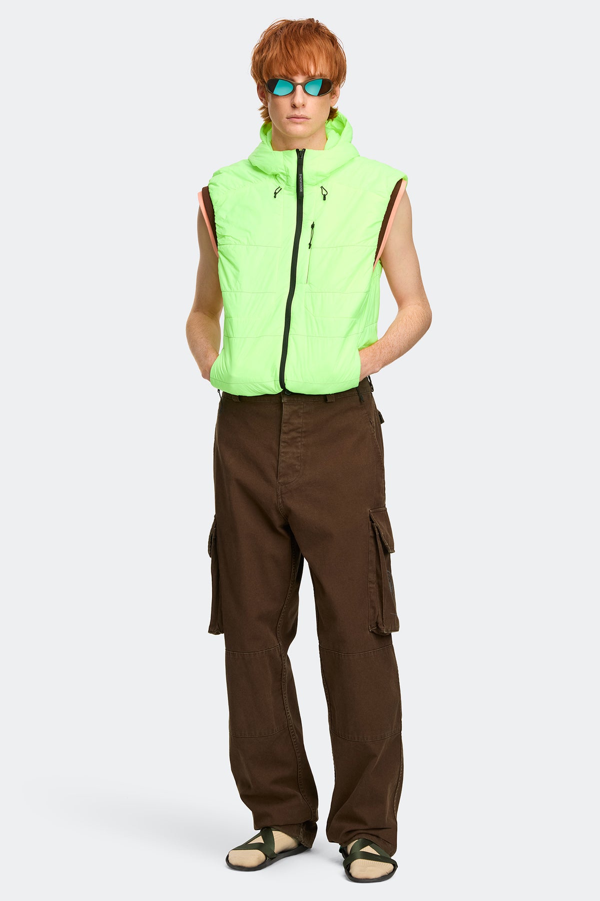 Lighttrail Pant - Dark Umber 9575 - on_full_body_01