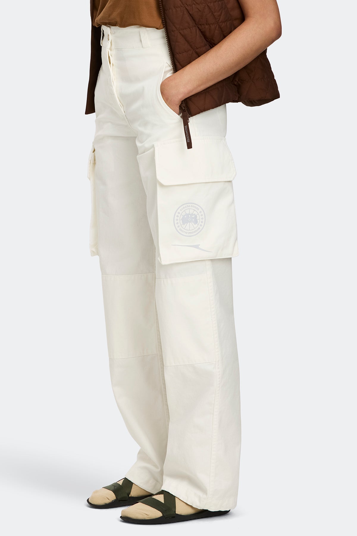 Lighttrail Pant - Snow White 9571 - on_side_01
