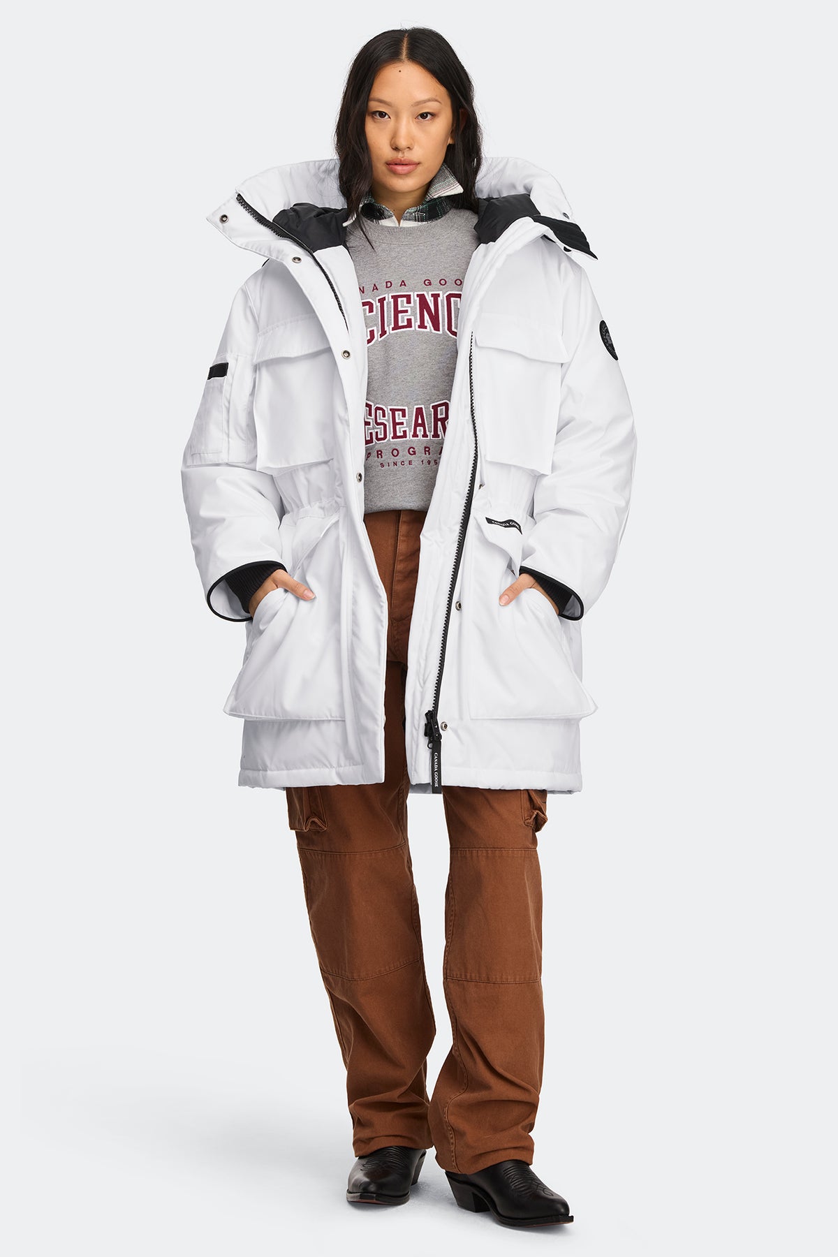 Erie Parka Black Disc - Optic White 9227 - on_full_body_01