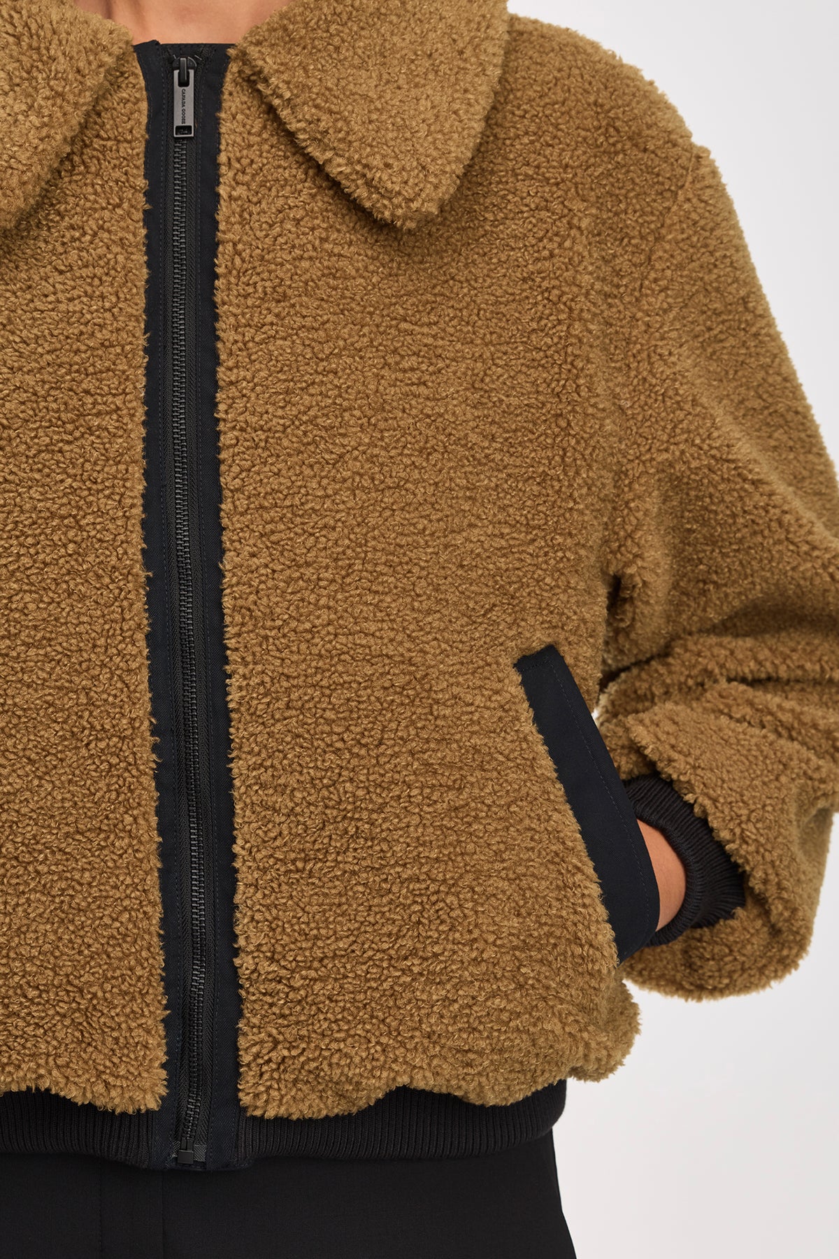 Willa Lightweight Bomber - Mesa Stone 9123 - on_detail_01