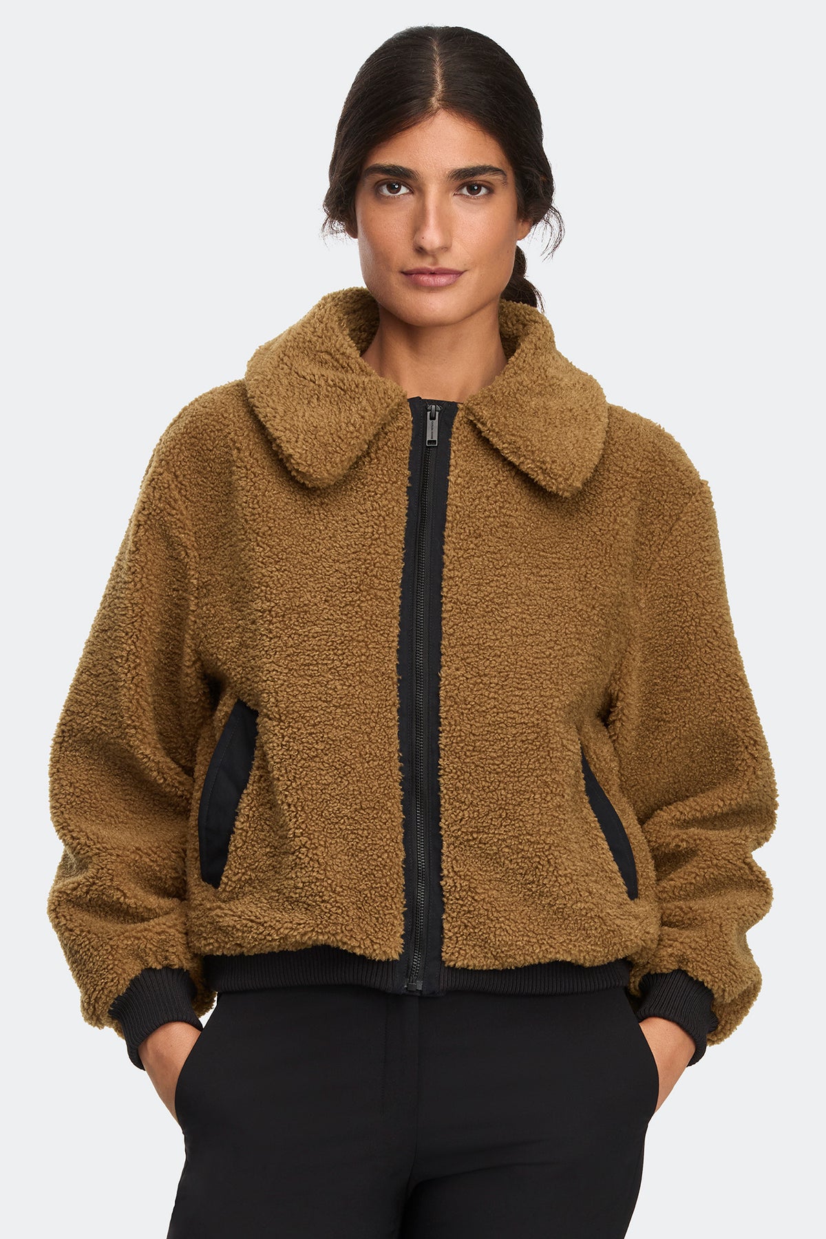 Willa Lightweight Bomber - Mesa Stone 9123 - on_front_closed_01