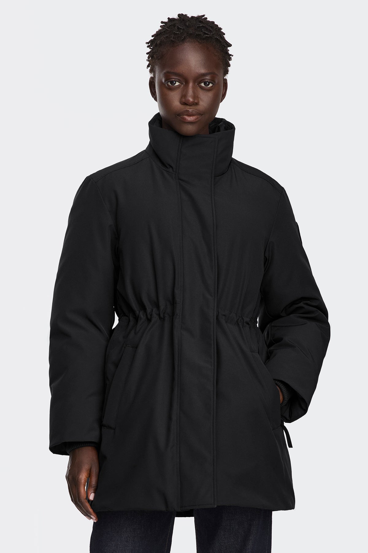 Ivy Parka - Black 9061 - on_front_closed_01