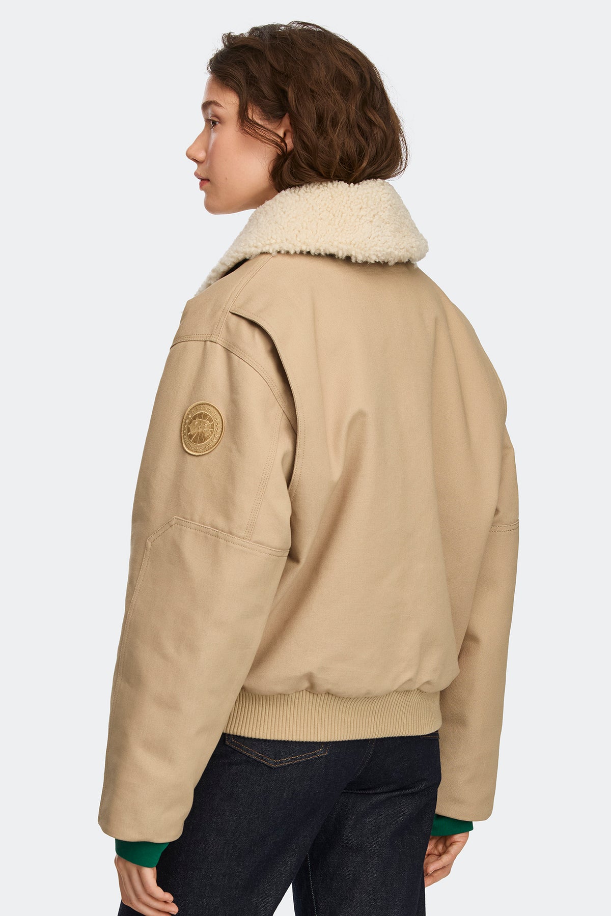 Mira Bomber - Timber Sand 9110 - on_back_01