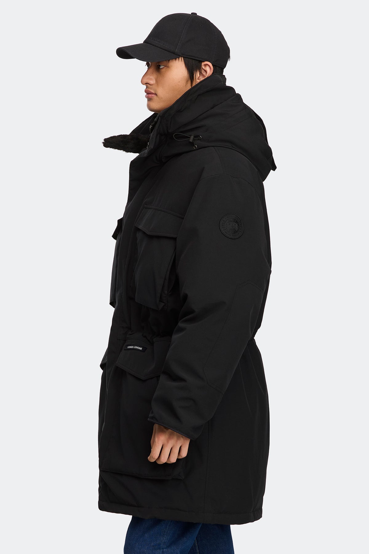 Erie Parka - Black 9061 - on_side_01
