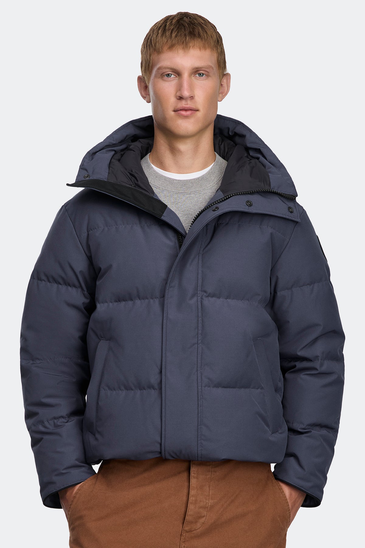Seymour Parka Black Disc - Dusk Blue 9128 - on_front_closed_01
