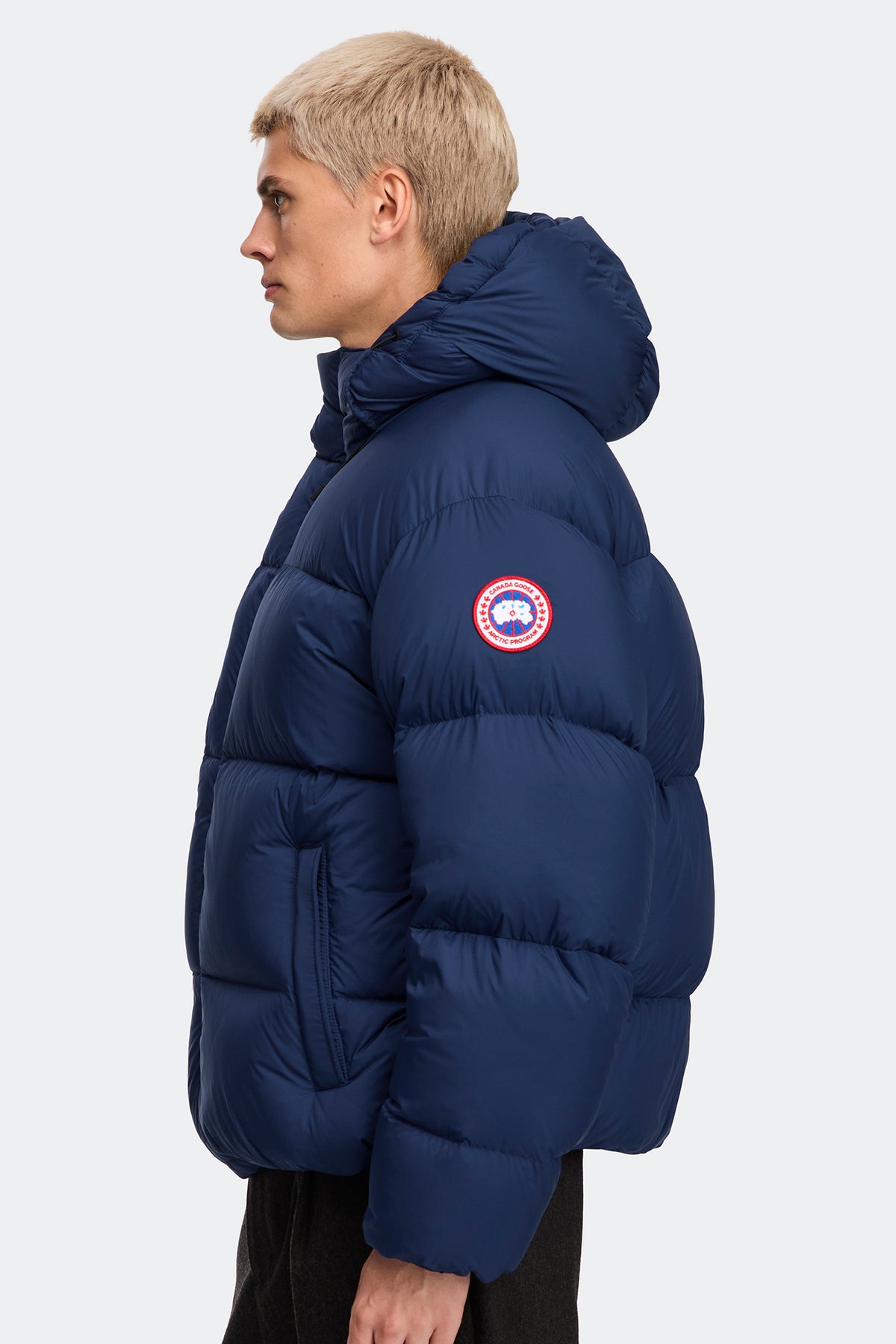 Sterling Puffer Coat - Oxford Navy 9841 - on_side_01