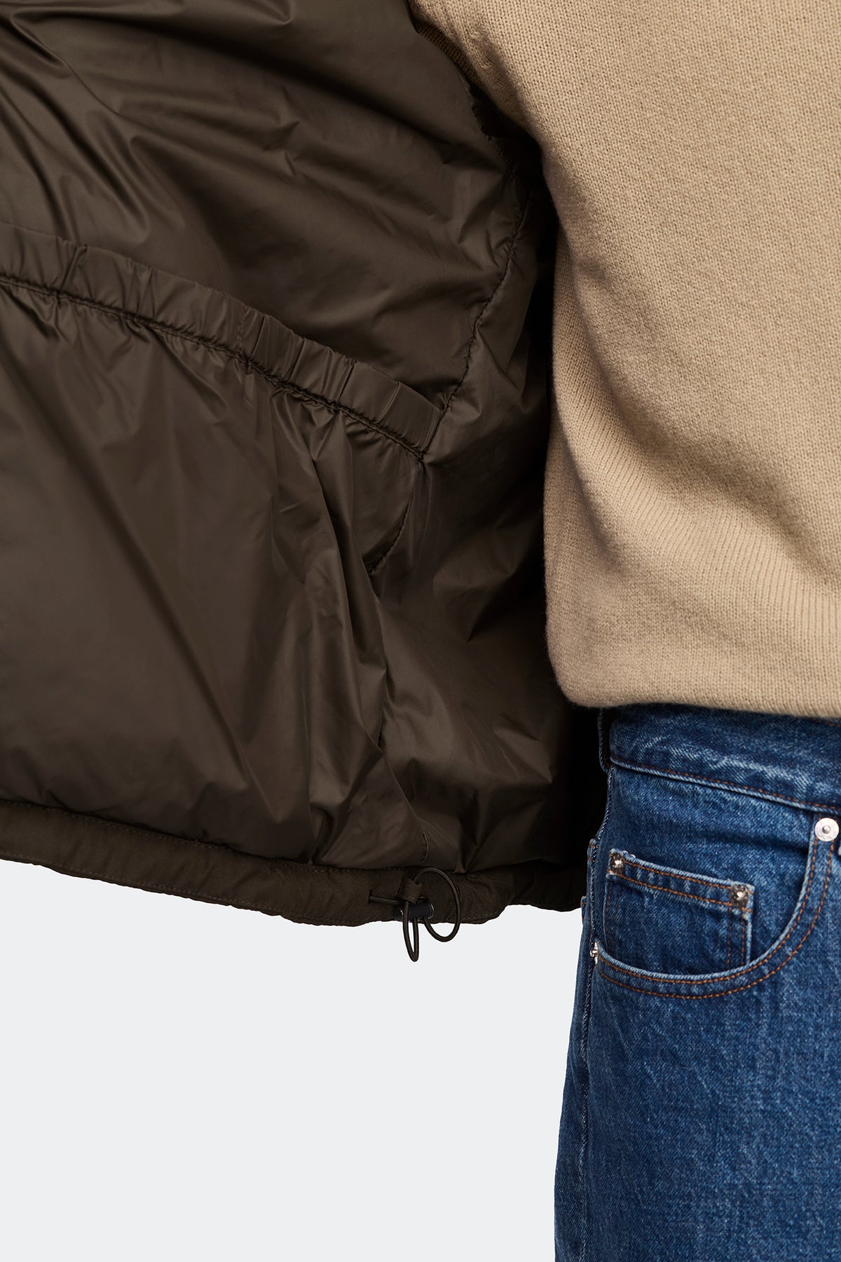 Sterling Corduroy Puffer Jacket - Arabica 9284 - on_detail_01