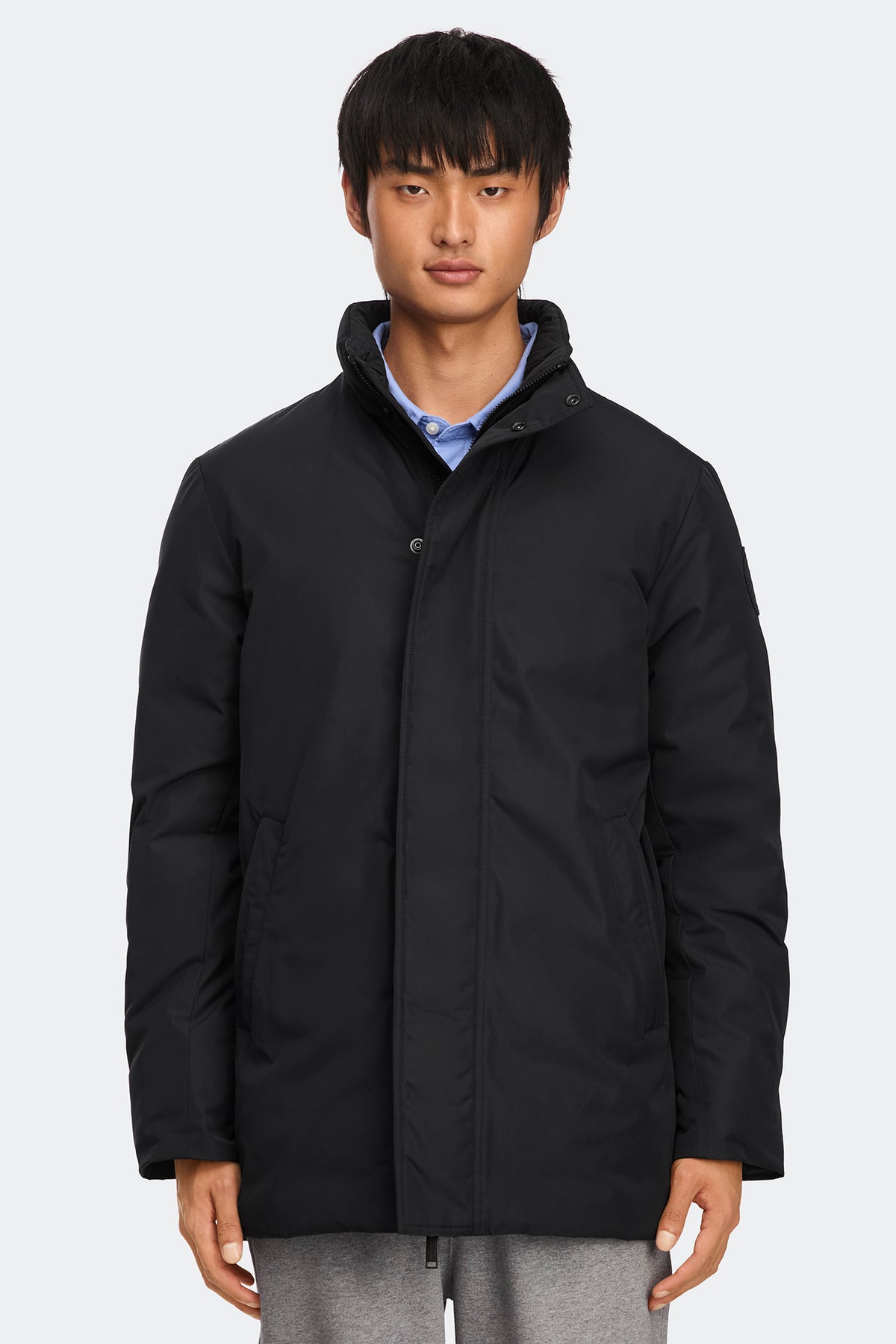 Riverside Coat - Black 9061 - on_front_closed_01