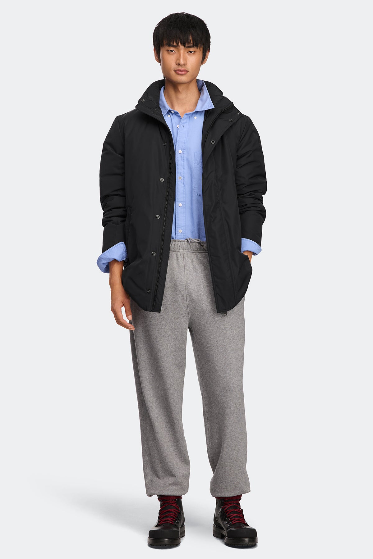 Riverside Coat - Black 9061 - on_full_body_01