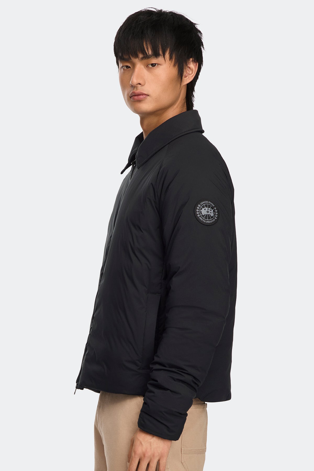 Lodge Track Jacket Black Disc - Black 9061 - on_side_01