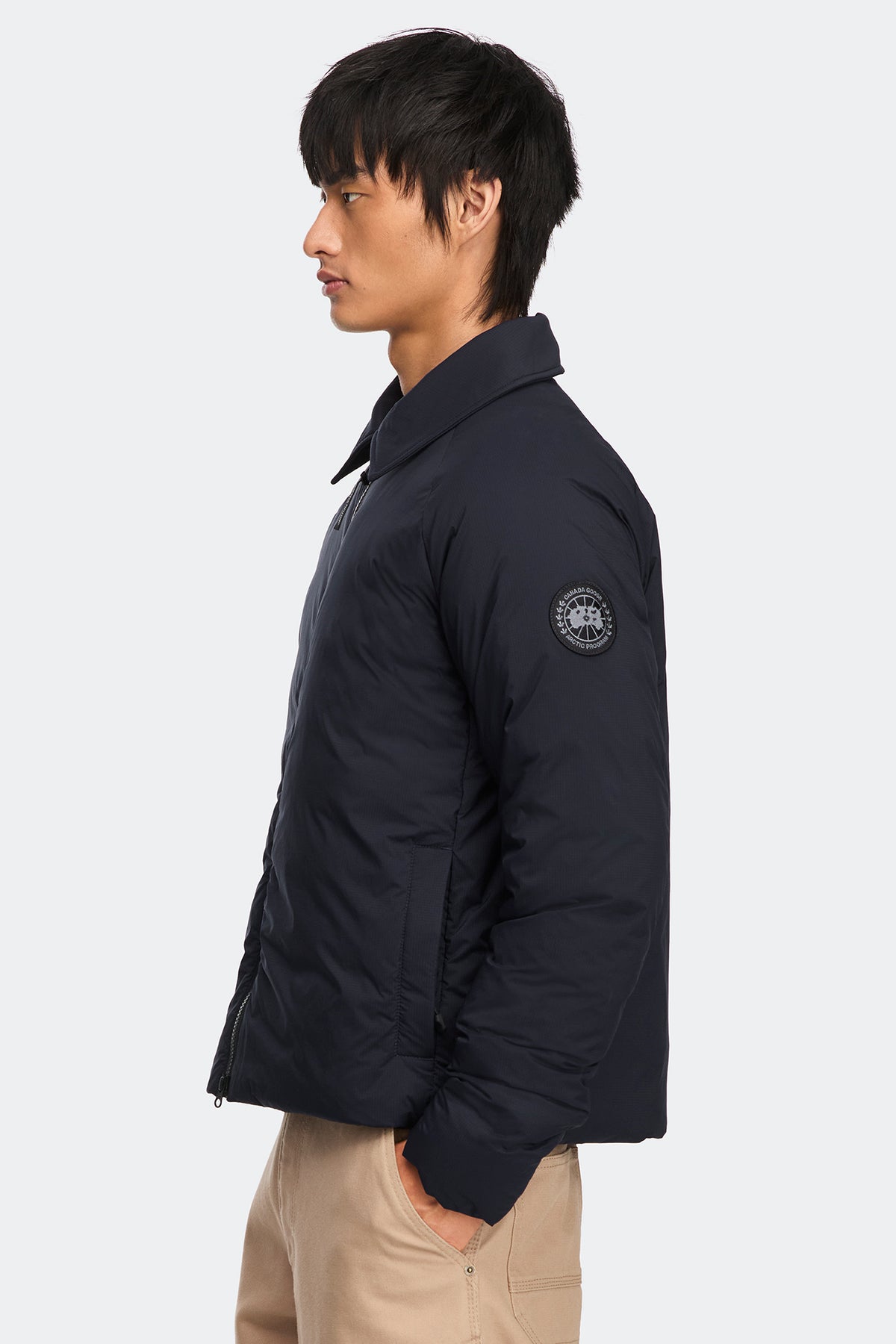 Lodge Track Jacket Black Disc - Nocturne 9858 - on_side_01