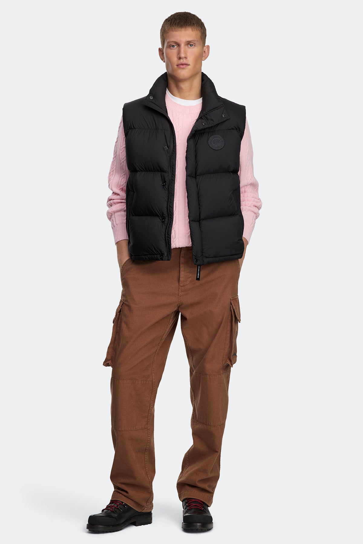 Sterling Puffer Vest Tonal Disc - Black 9061 - on_full_body_01