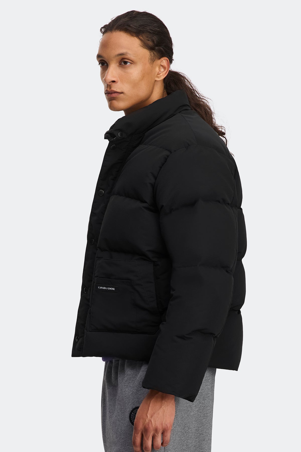 Ledger Jacket - Black 9061 - on_side_01