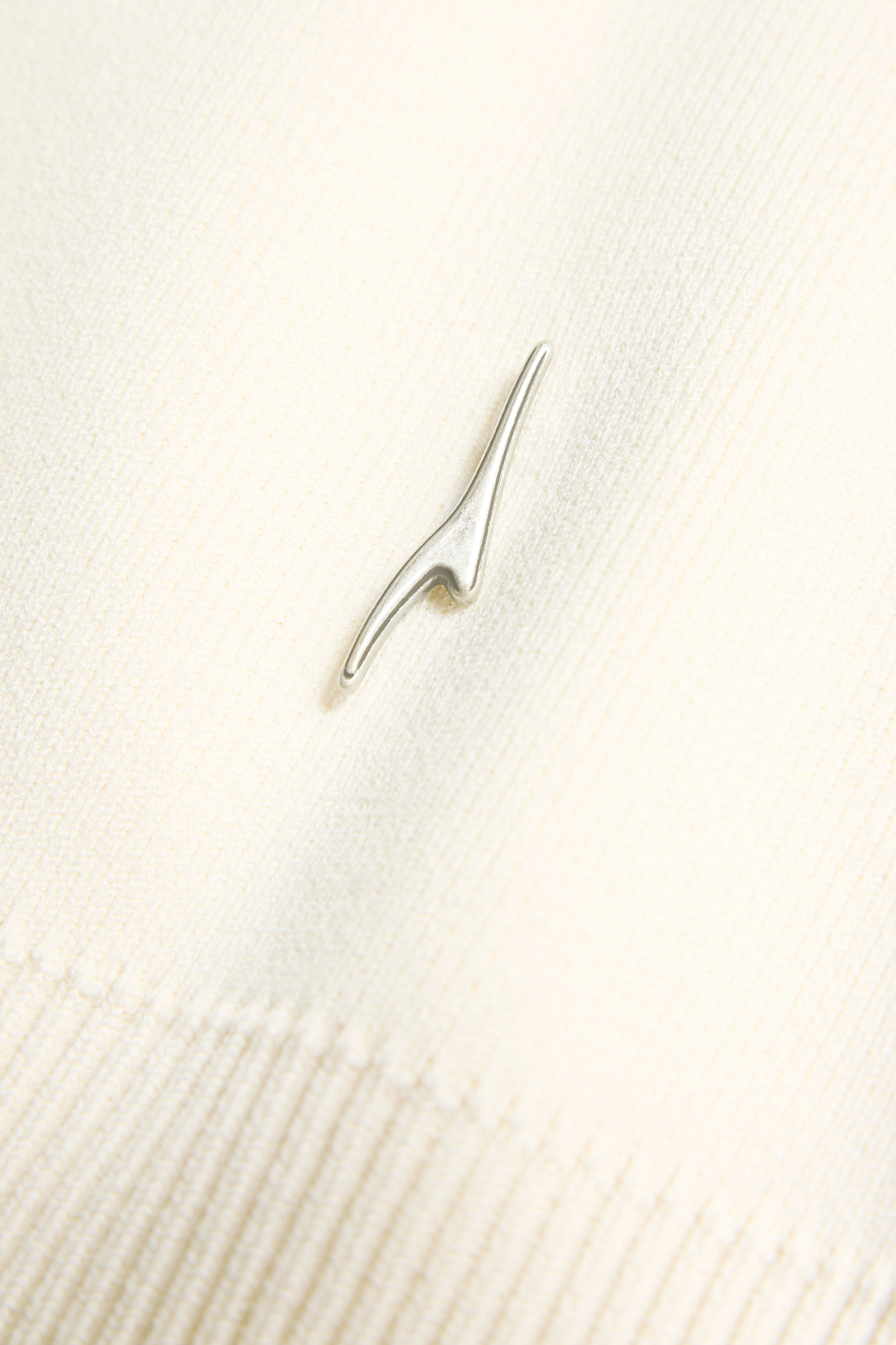 Mooncrest Knit Crewneck Sweater - Canvas White 1625 - off_detail_01