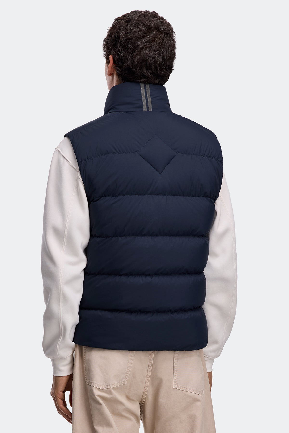 Crofton EnduraLuxe Vest - Atlantic Nvy 9063 - on_back_01