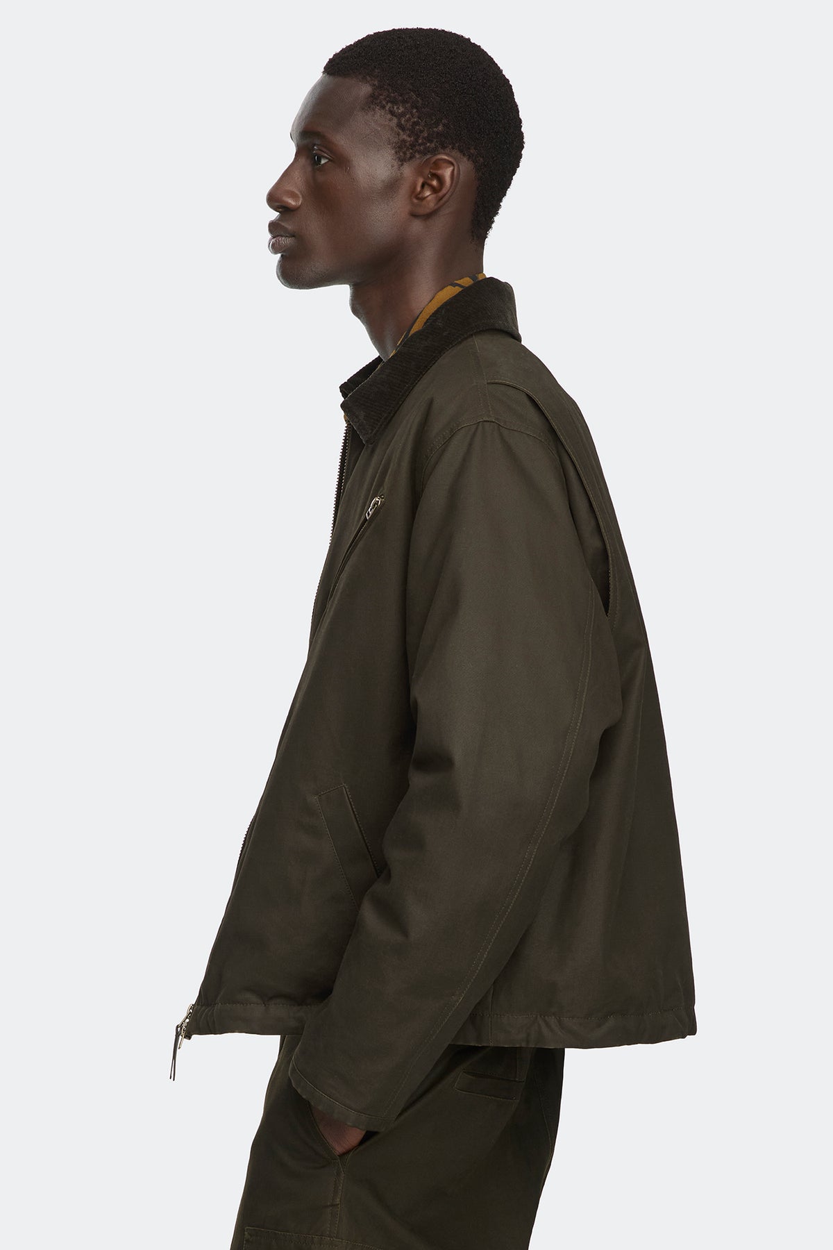 Grouse Jacket - Desert Olive 8907 - on_side_01