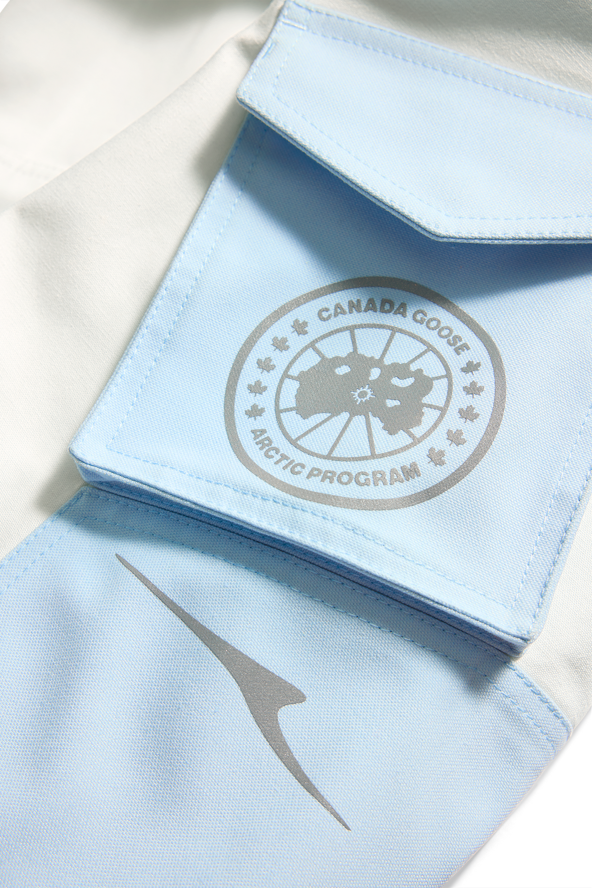 Calyx Anorak - Optic White/Arctic Mist 8921 - off_detail_02