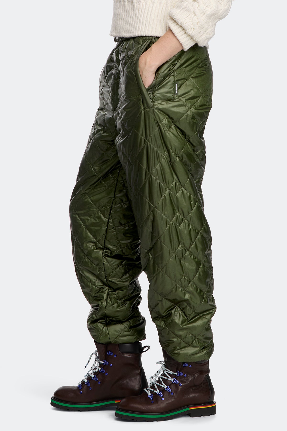 Vega Pant - Moss Khaki 9260 - on_side_01