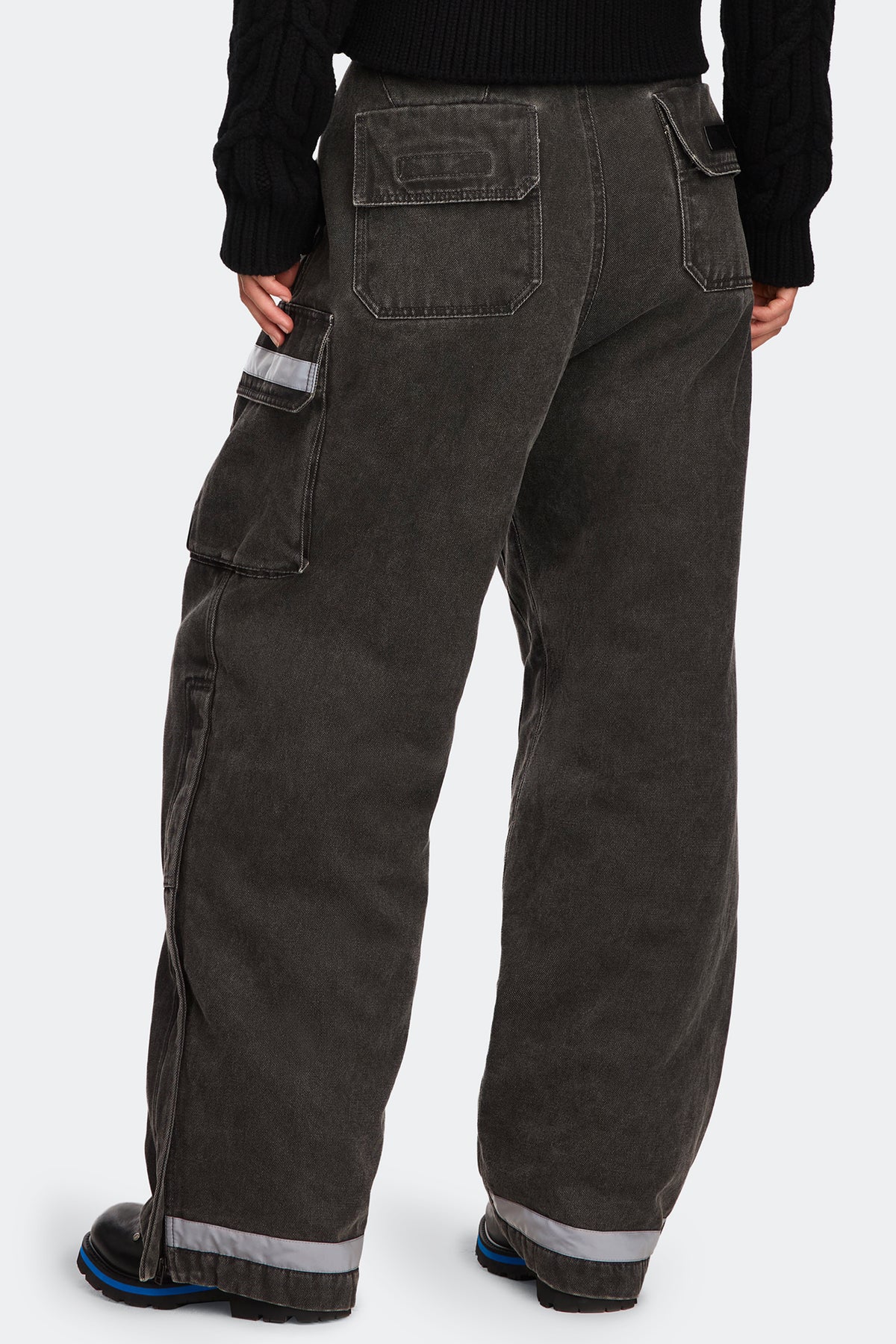 Starvine Pant - Tar Grey 9780 - on_back_01