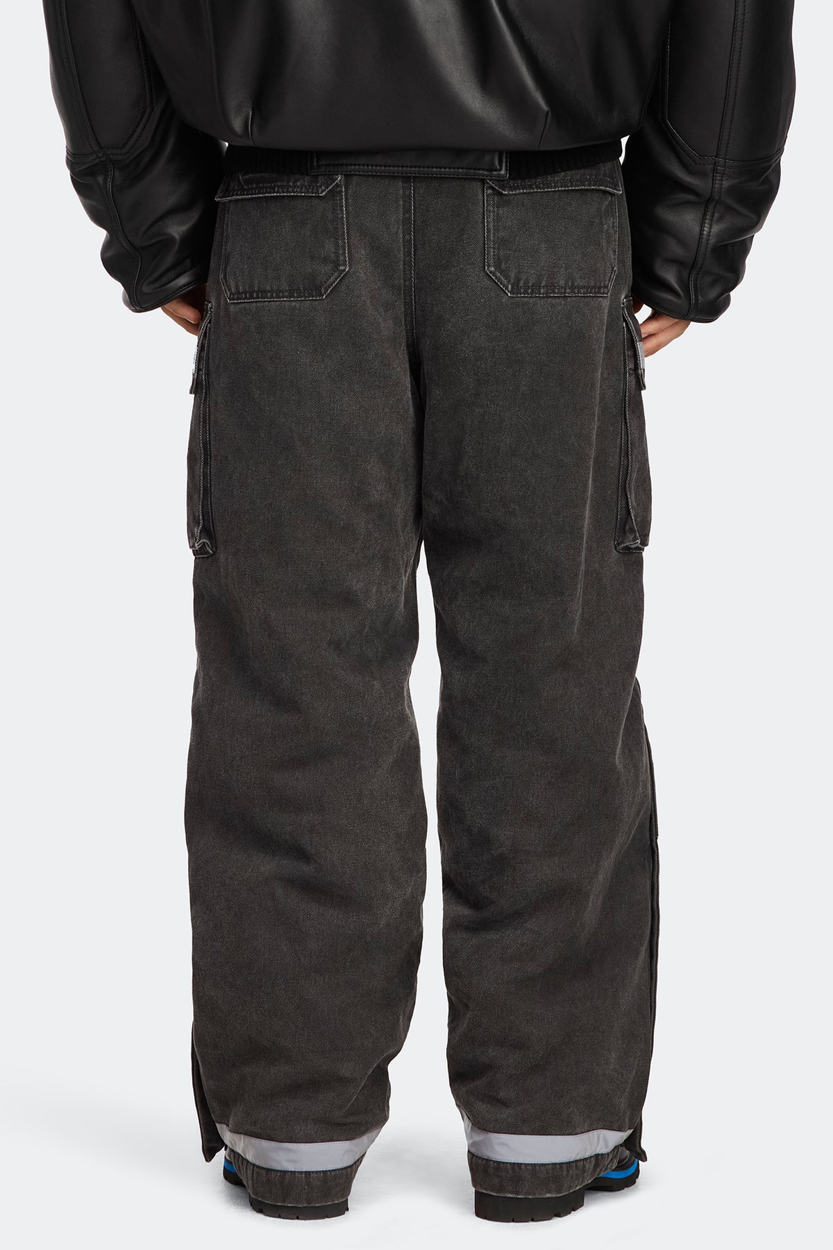 Starvine Pant - Tar Grey 9780 - on_back_02