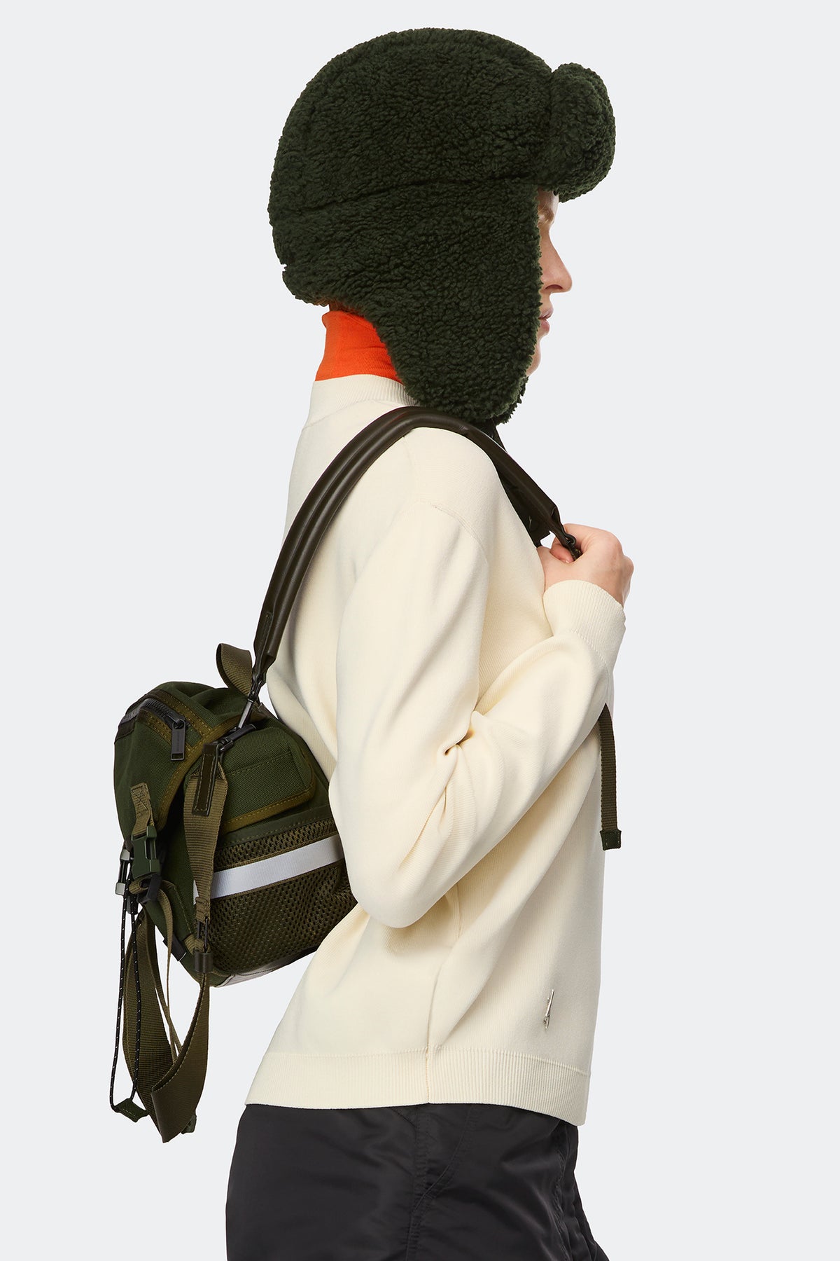 Small Hiker Backpack - Moss Khaki 9260 - on_front_02