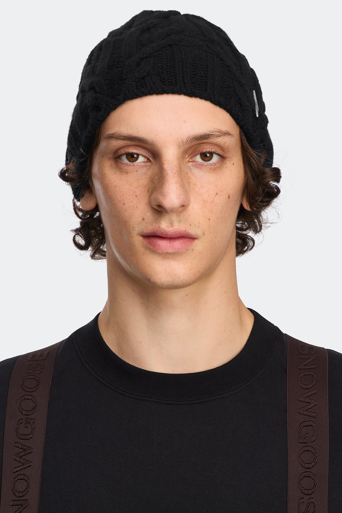 Reese Knit Beanie - Black 9061 - on_front_01