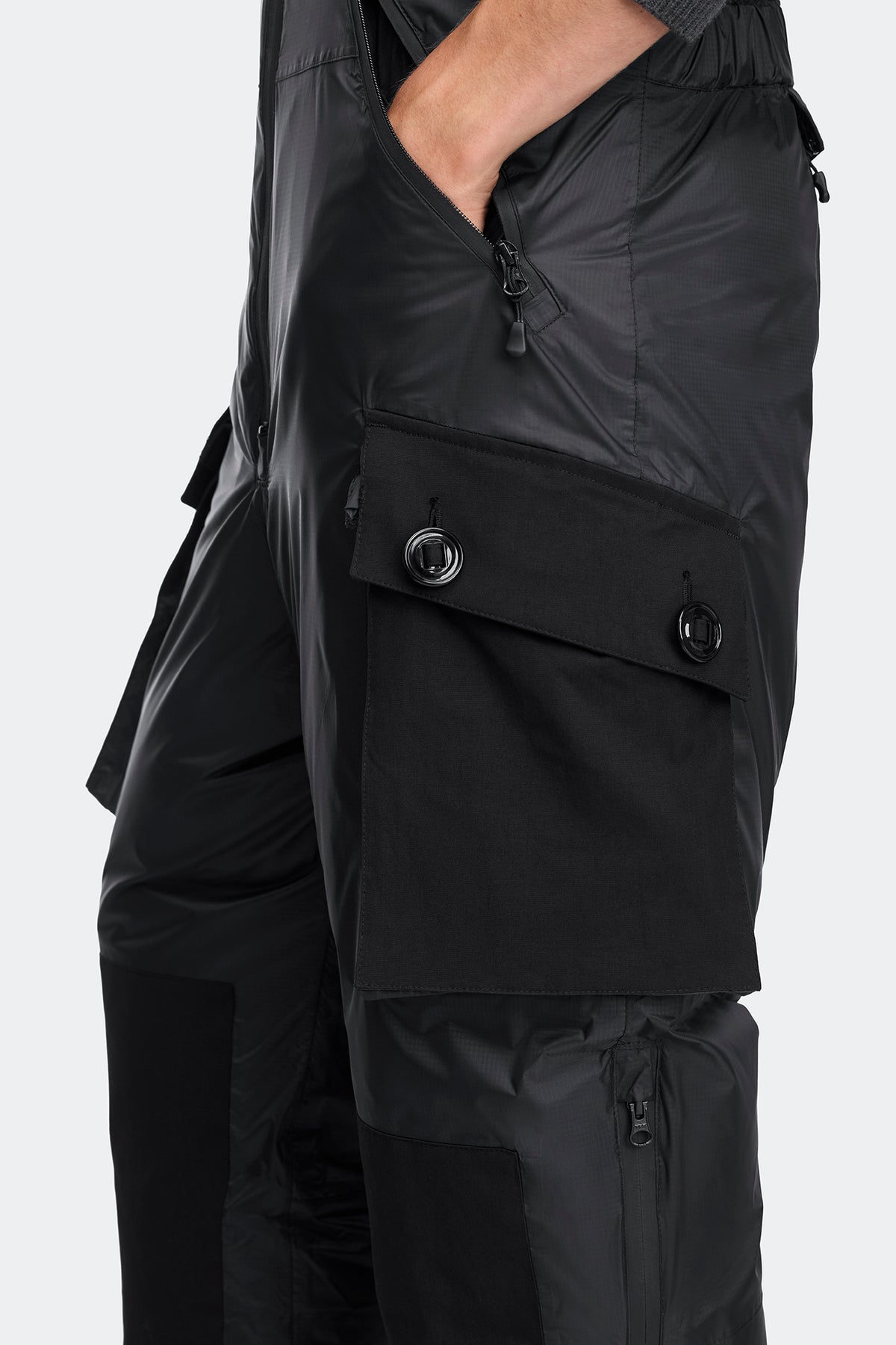 Northern Bib Overall - Black 61 - on_detail_01