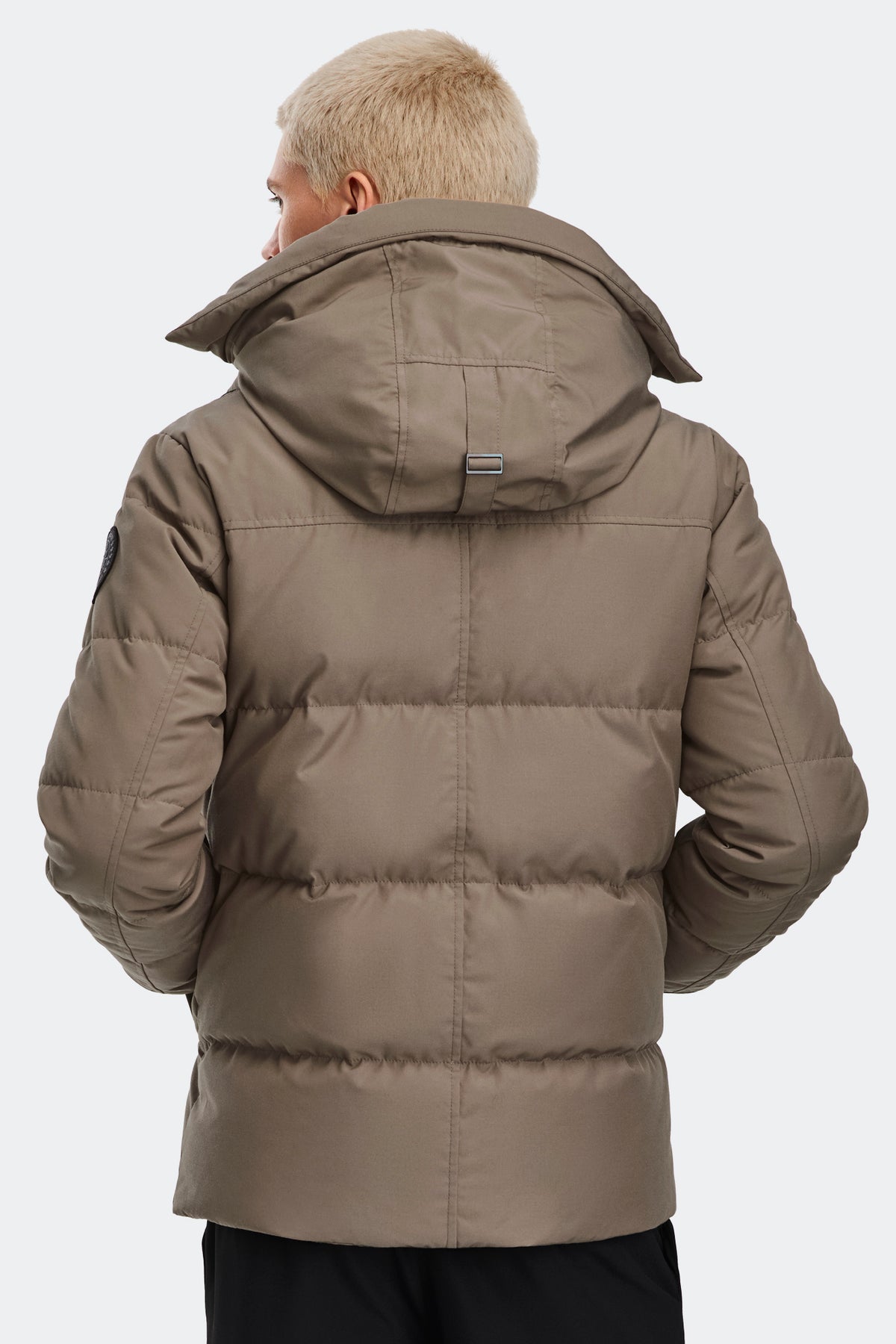Wyndham Parka Black Disc - Taupe Grey 9394 - on_back_01