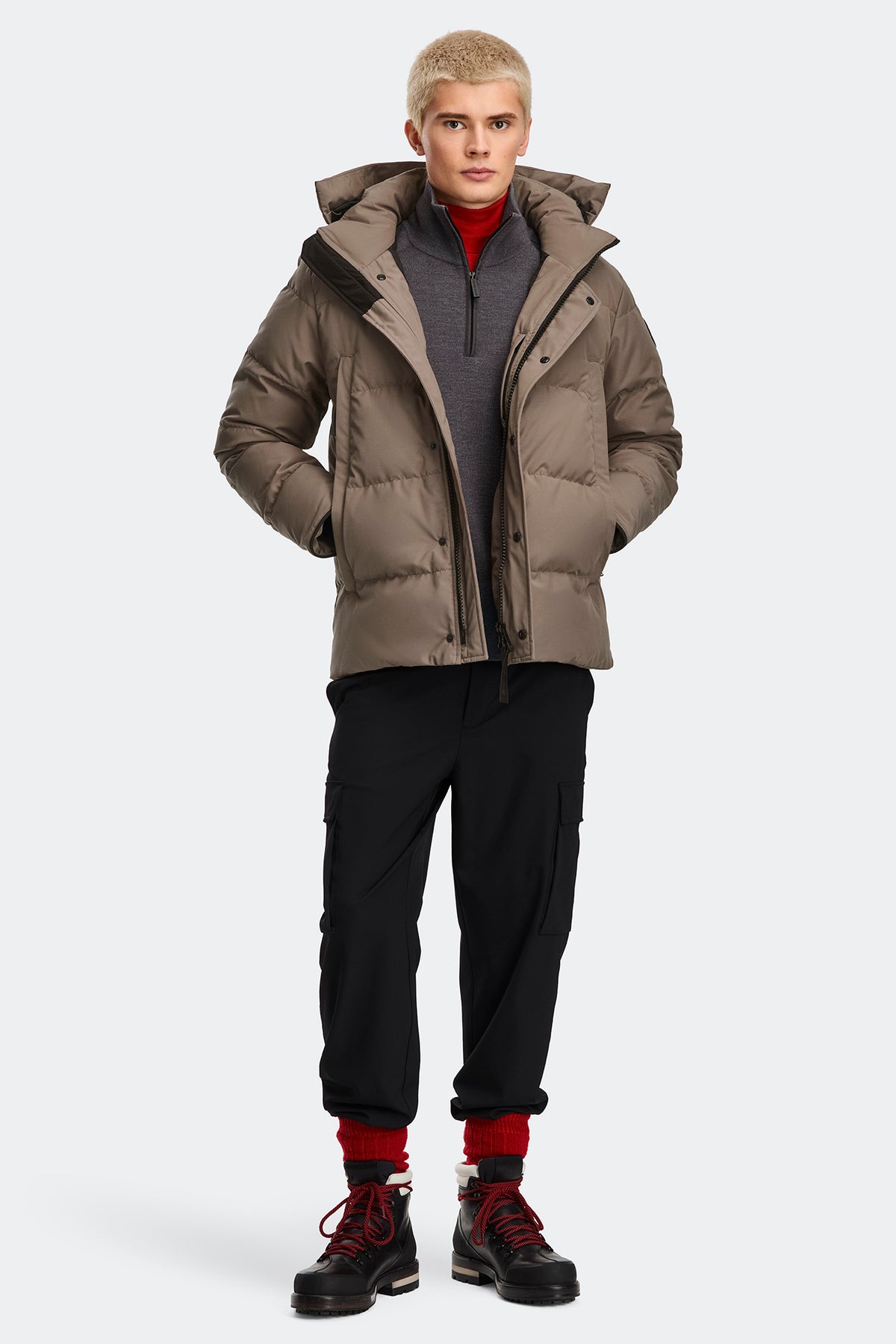 Wyndham Parka Black Disc - Taupe Grey 9394 - on_full_body_01