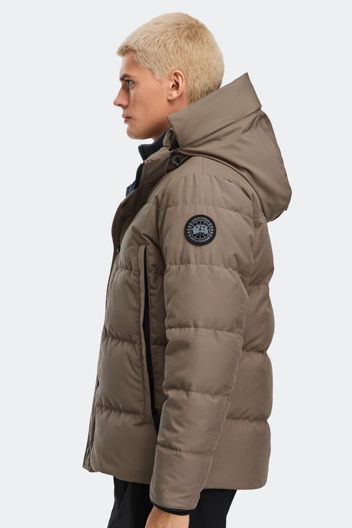 Wyndham Parka Black Disc - Taupe Grey 9394 - on_side_01