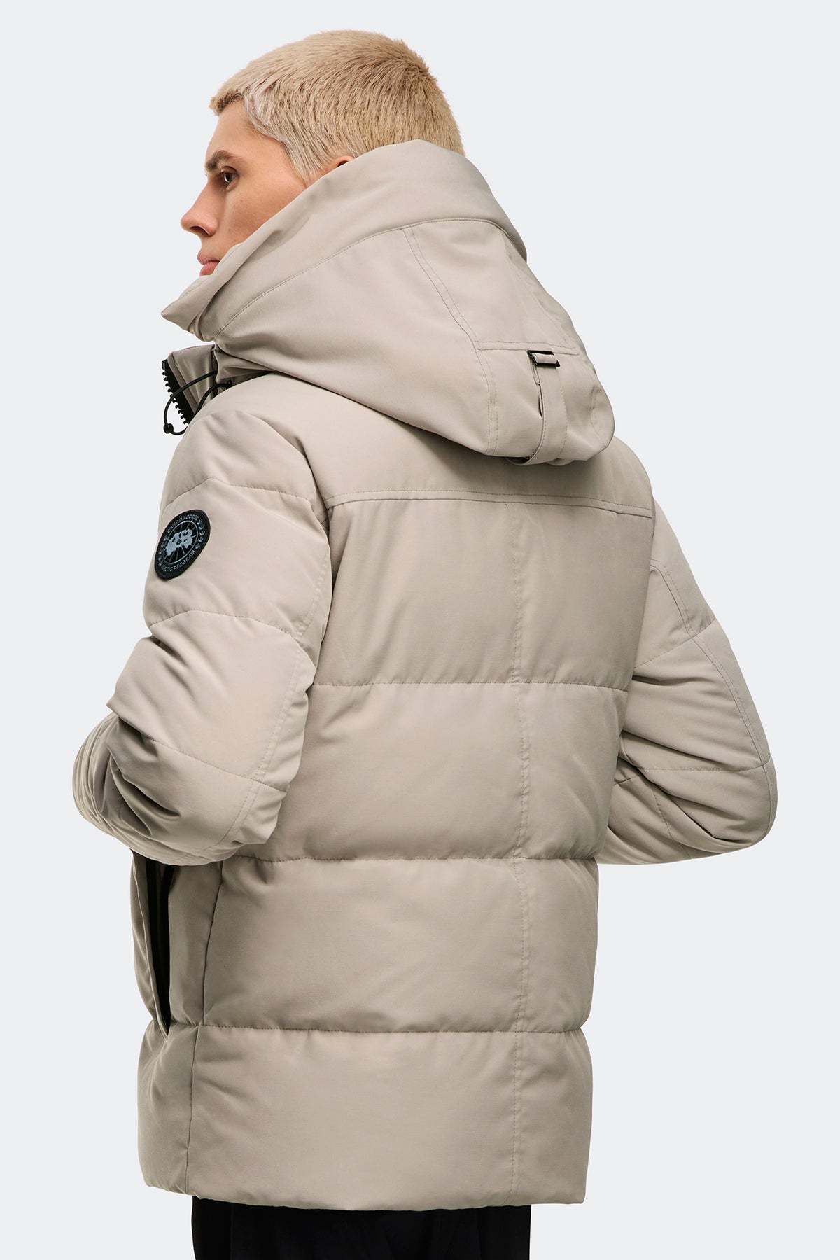 Wyndham Parka Black Disc - Limestone 9432 - on_back_01