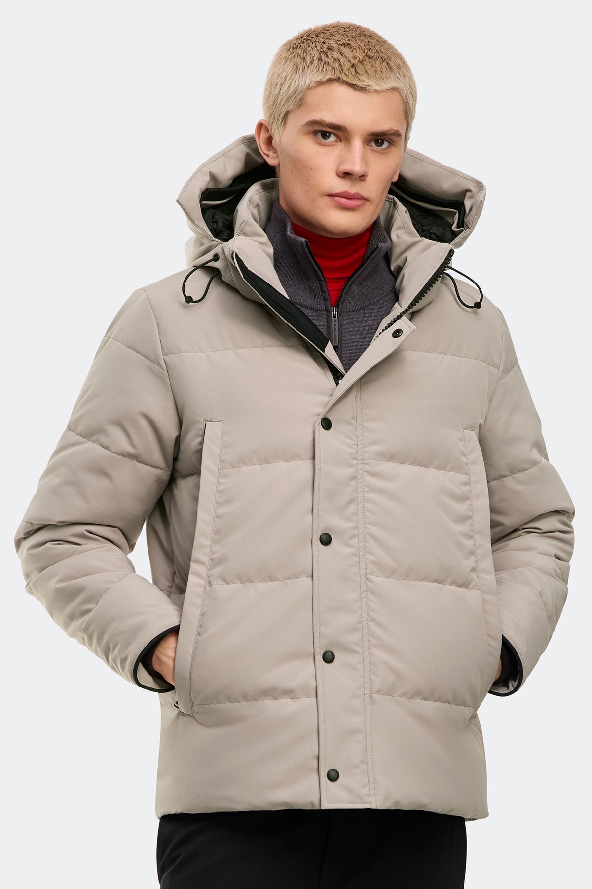 Wyndham Parka Black Disc - Limestone 9432 - on_front_closed_01