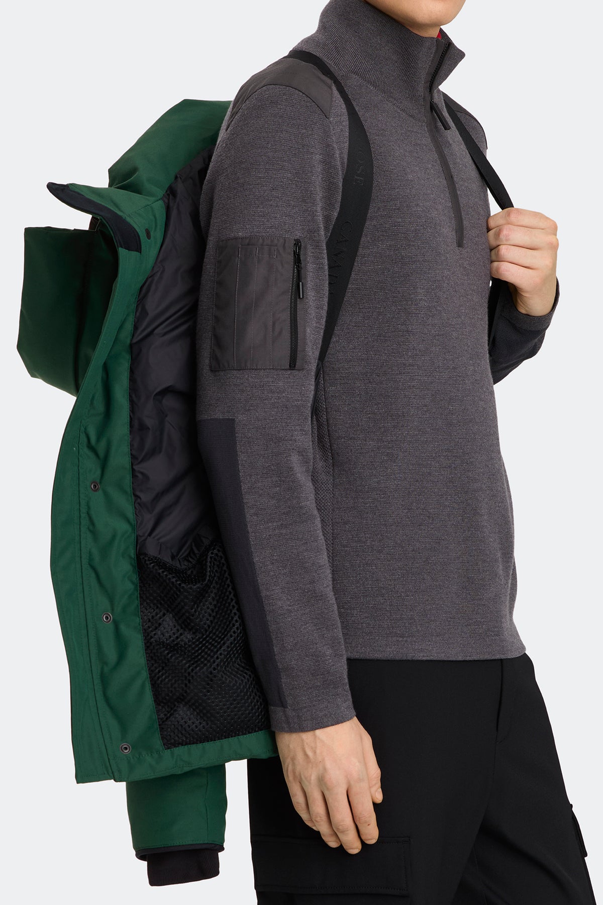 Wyndham Parka Black Disc - Glade Green 9848 - on_detail_01